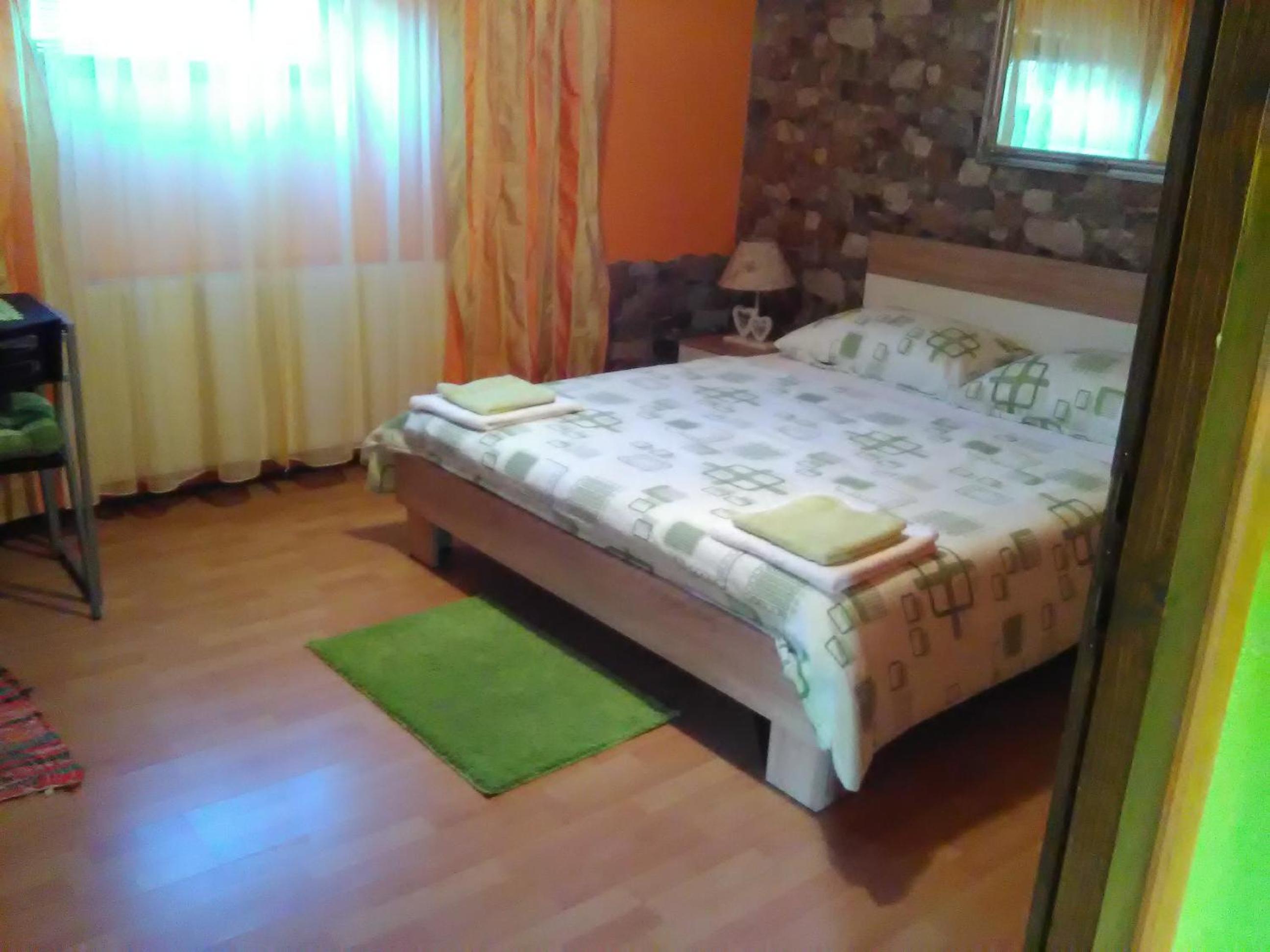 Photo 34