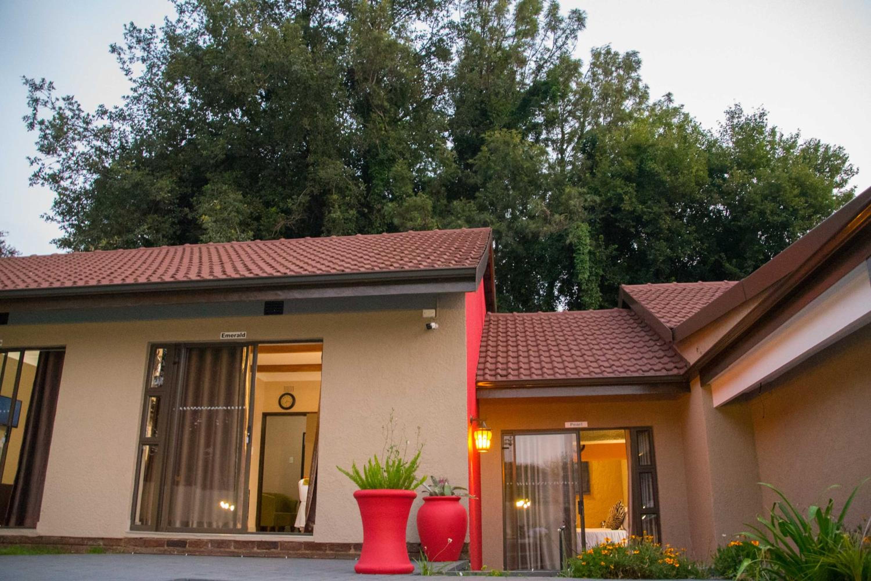 Rekky Signature Guesthouse