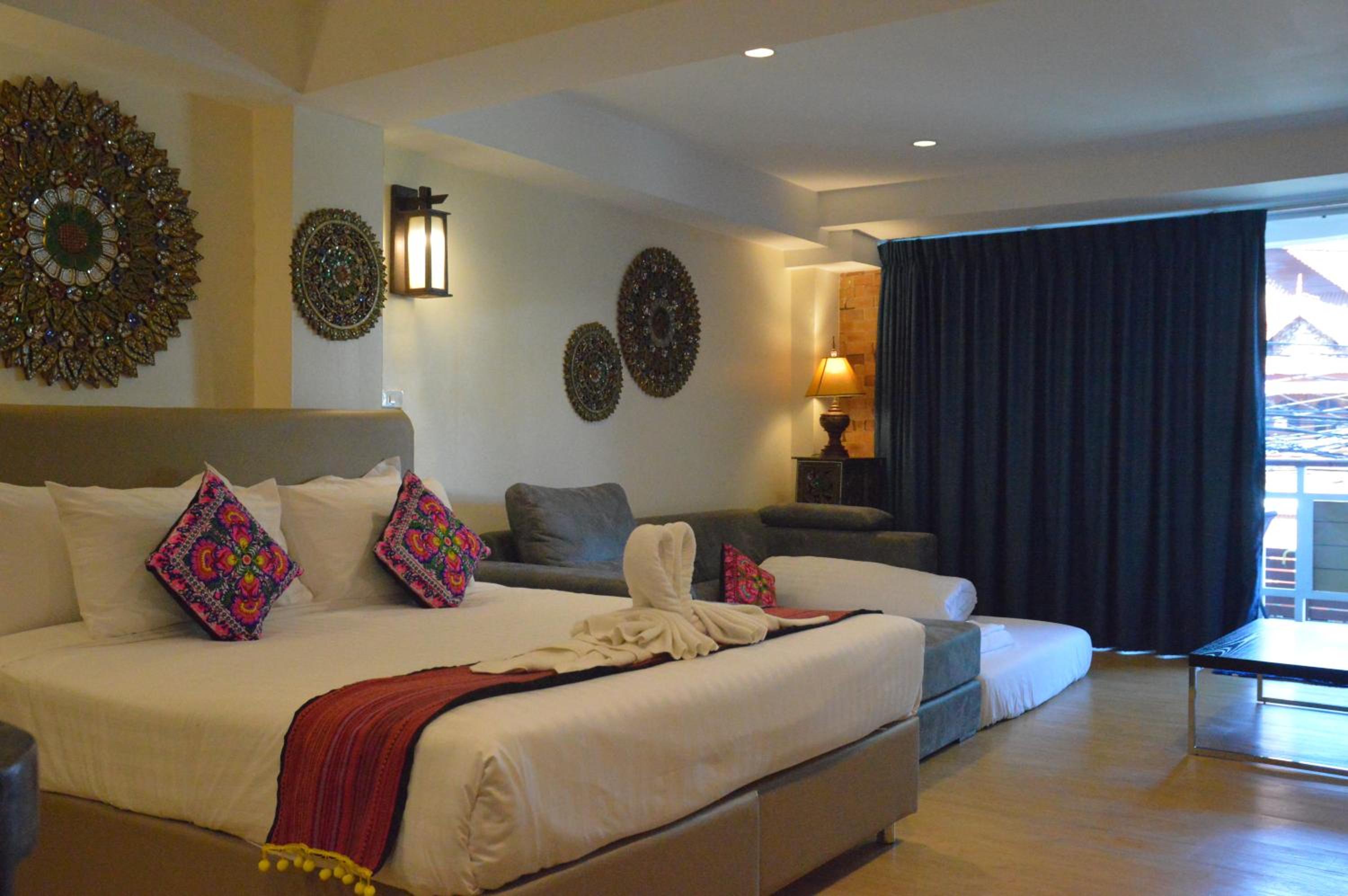 Suan Dok Gate Guesthouse
