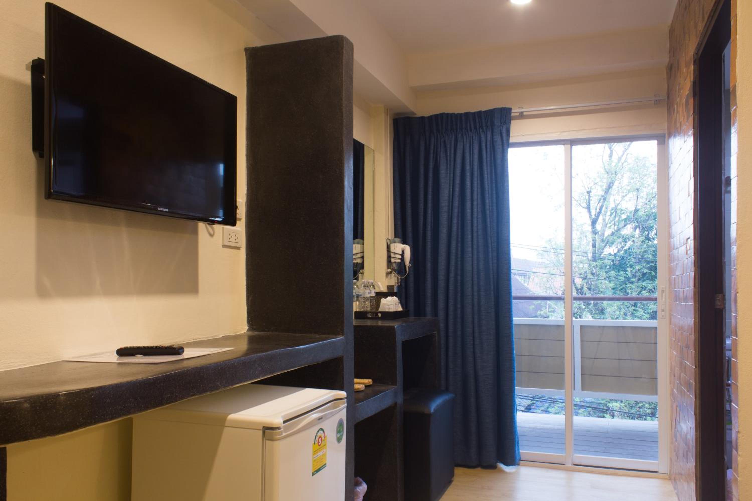 Suan Dok Gate Guesthouse
