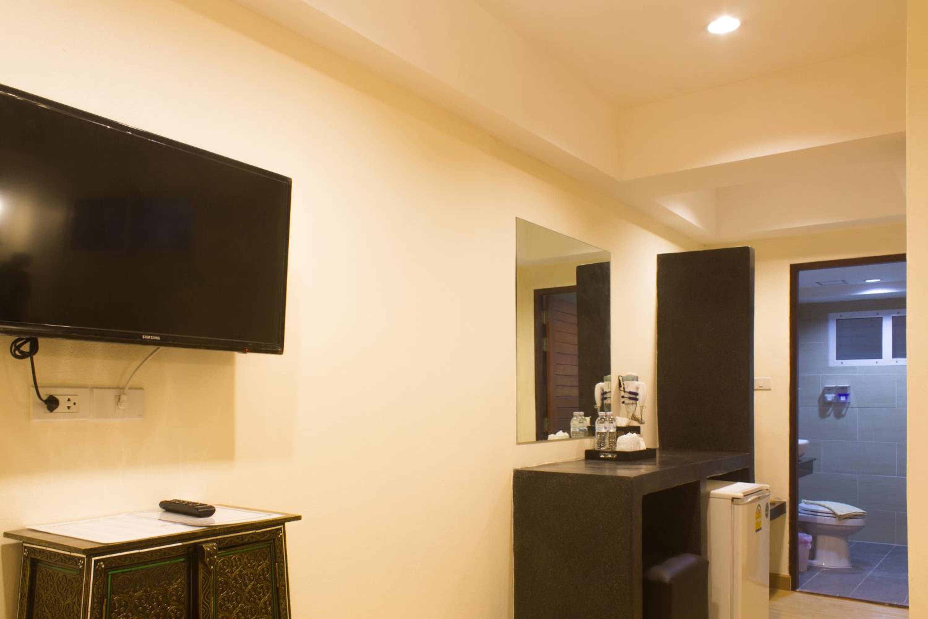 Suan Dok Gate Guesthouse