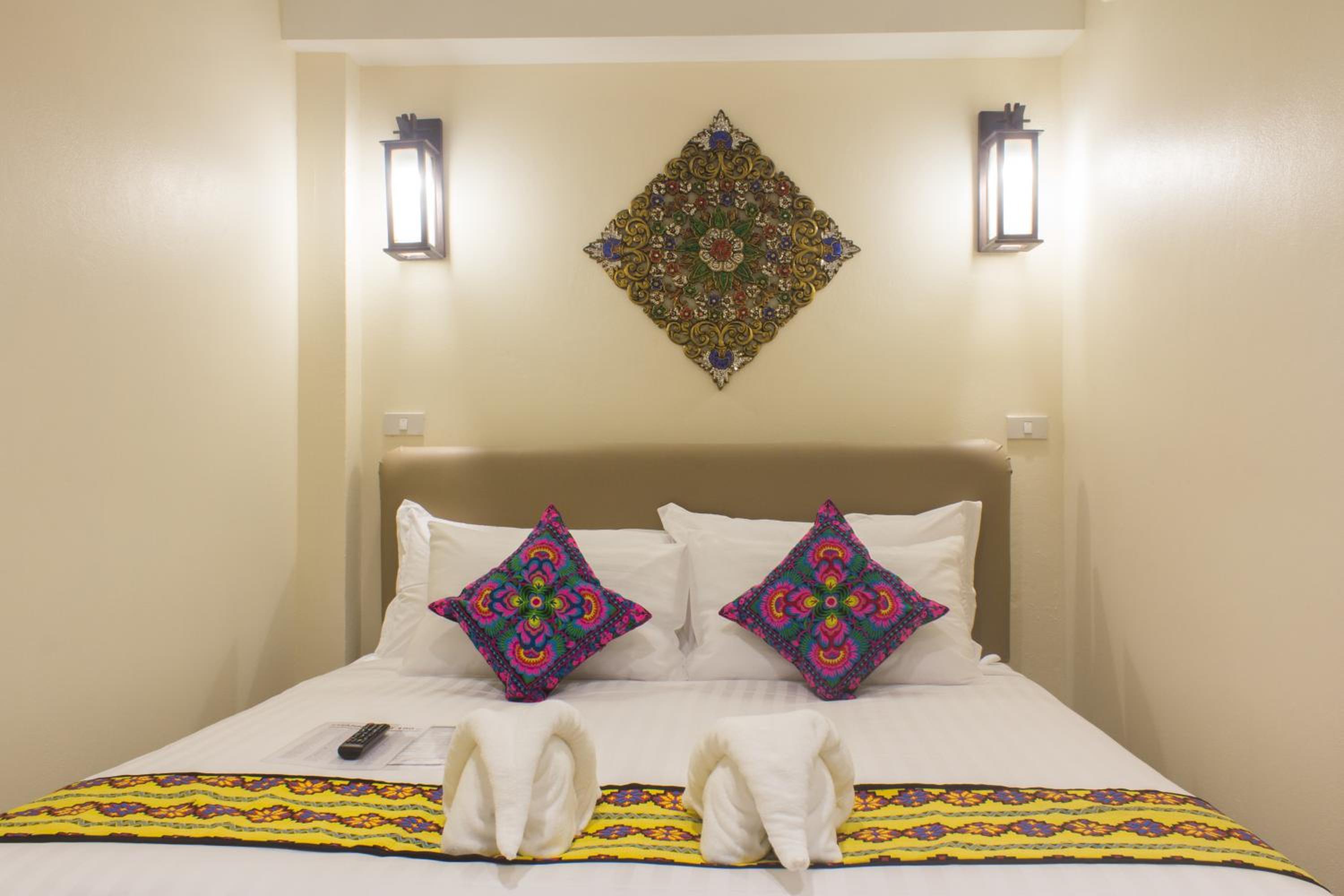 Suan Dok Gate Guesthouse