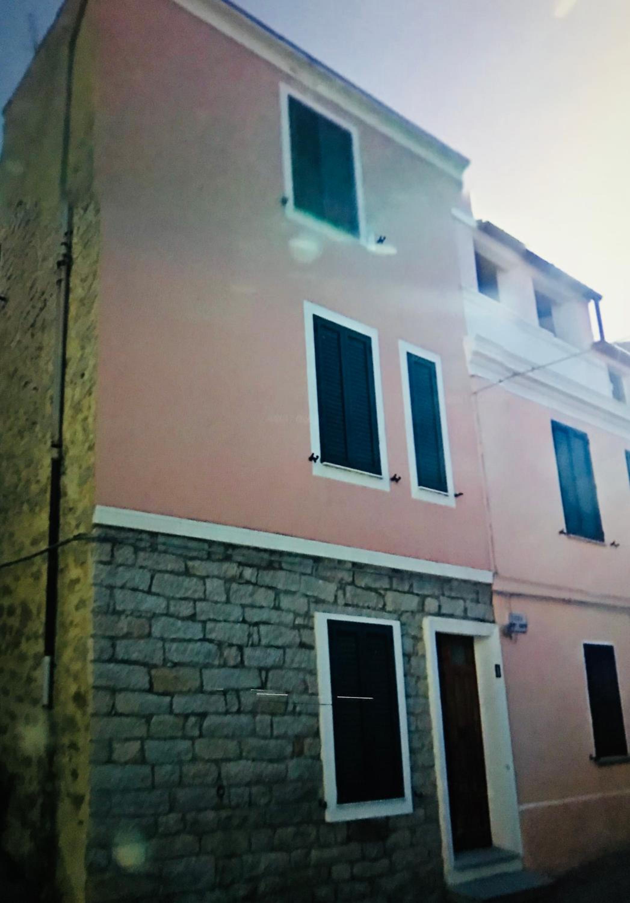 Photo 37