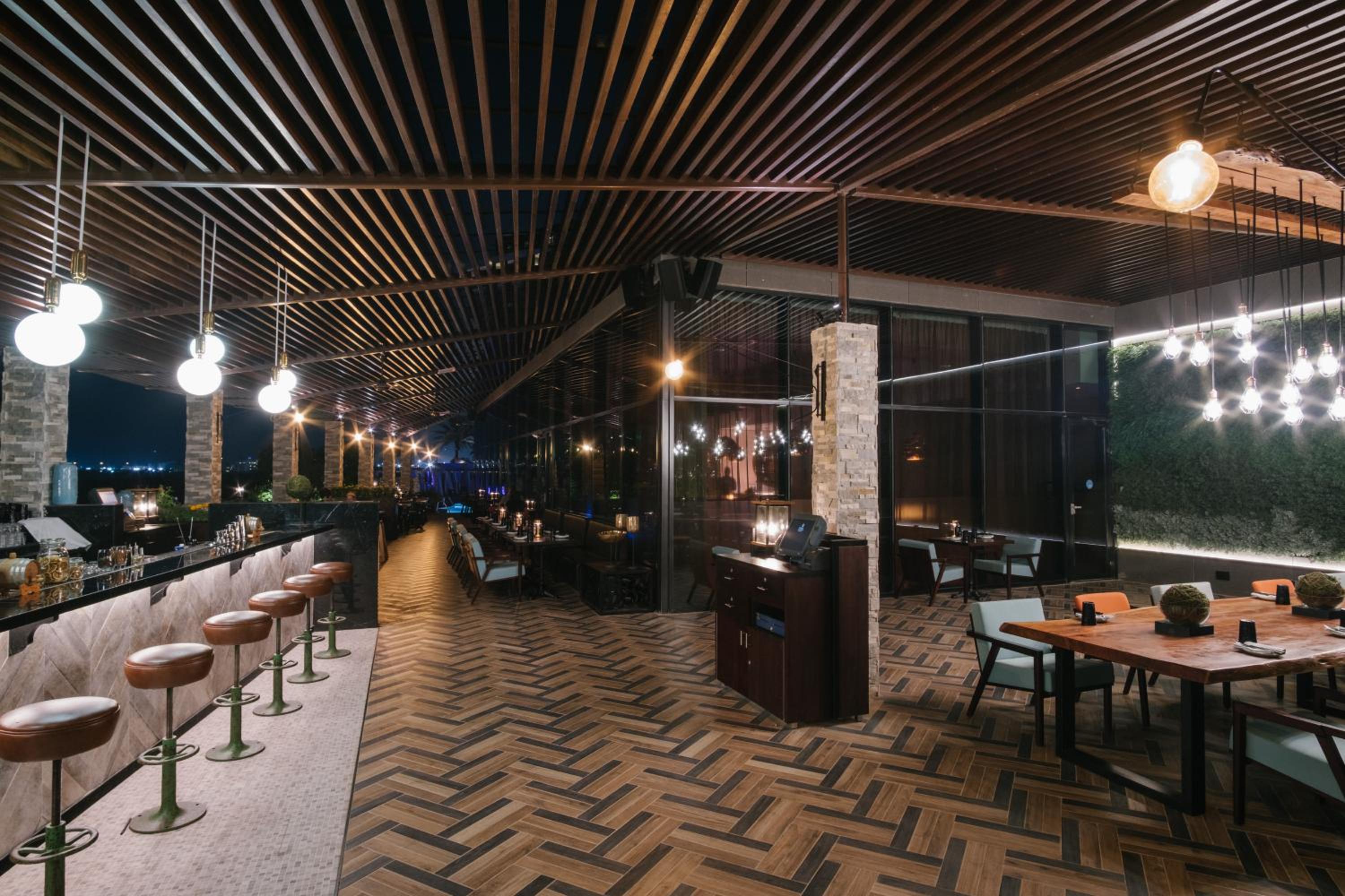 Yas Plaza Mangroves by IHG