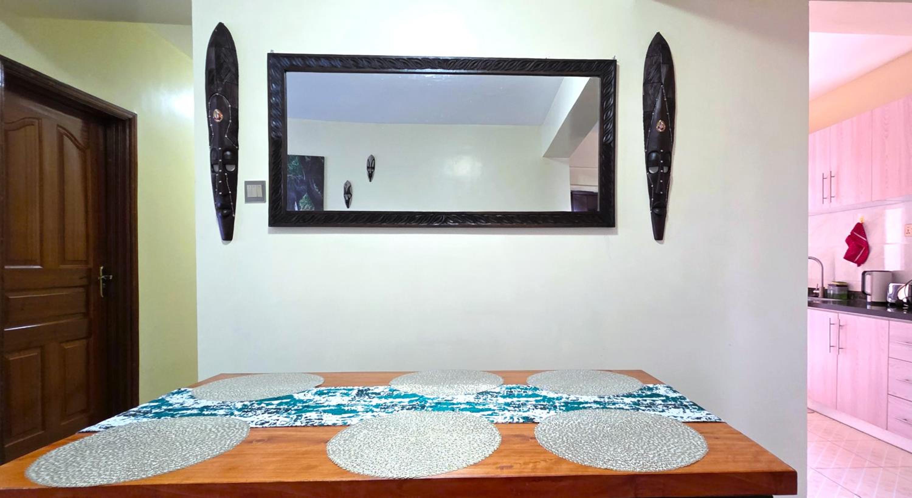 Emerald Safari Themed 3BR and SQ Apartment