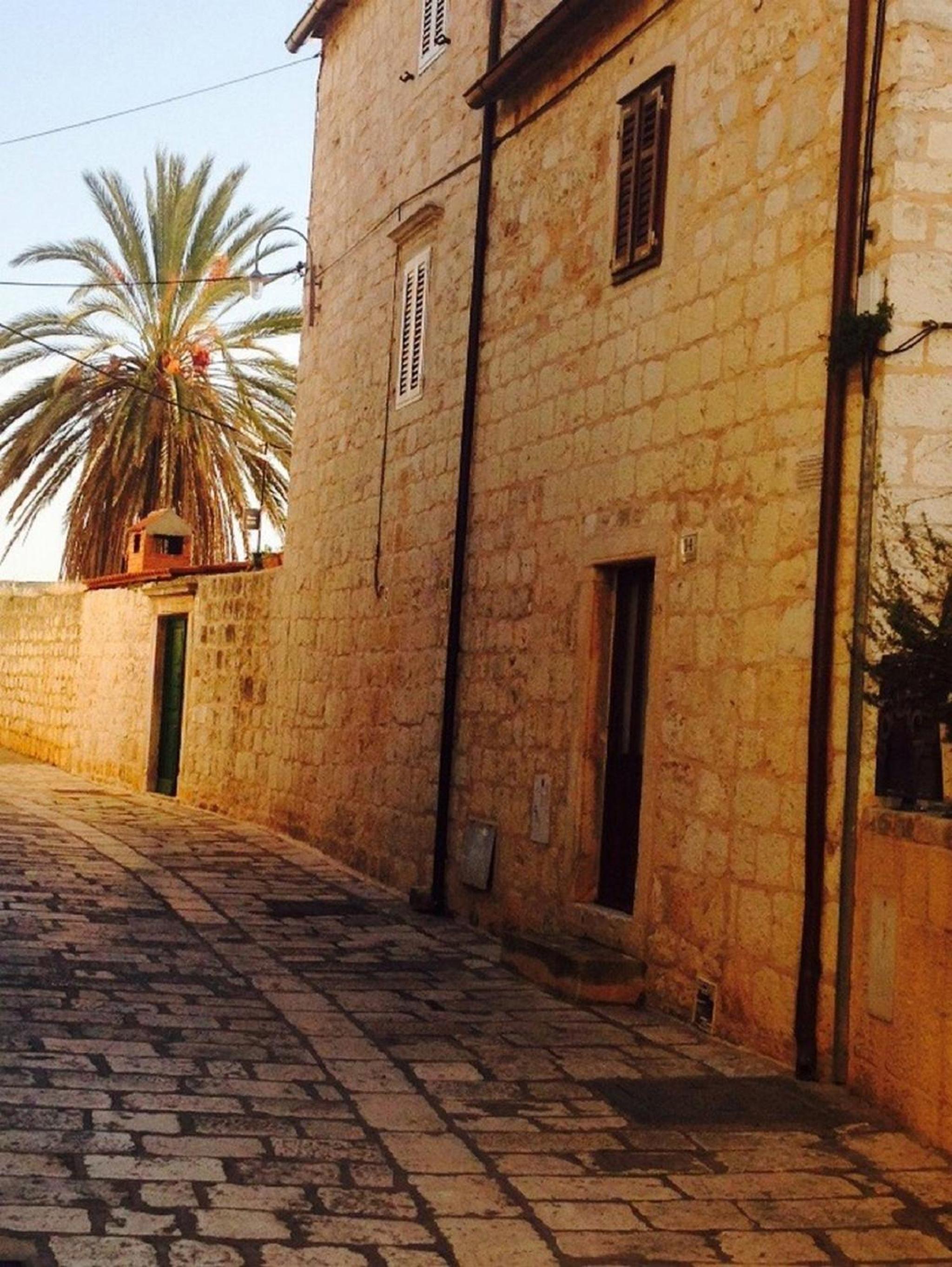 Hotel Holiday Home Meditation - Image 1