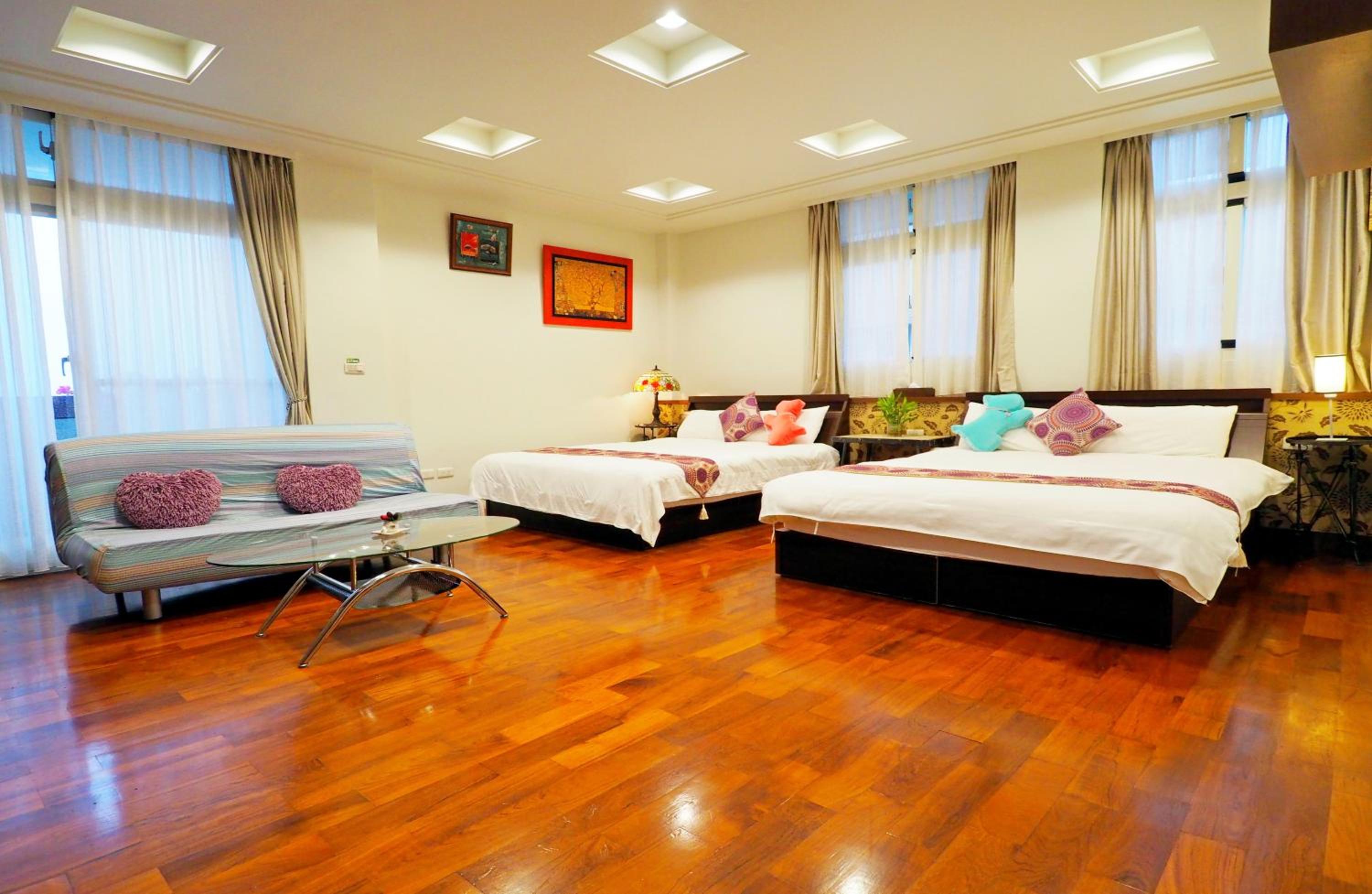 Photo 8