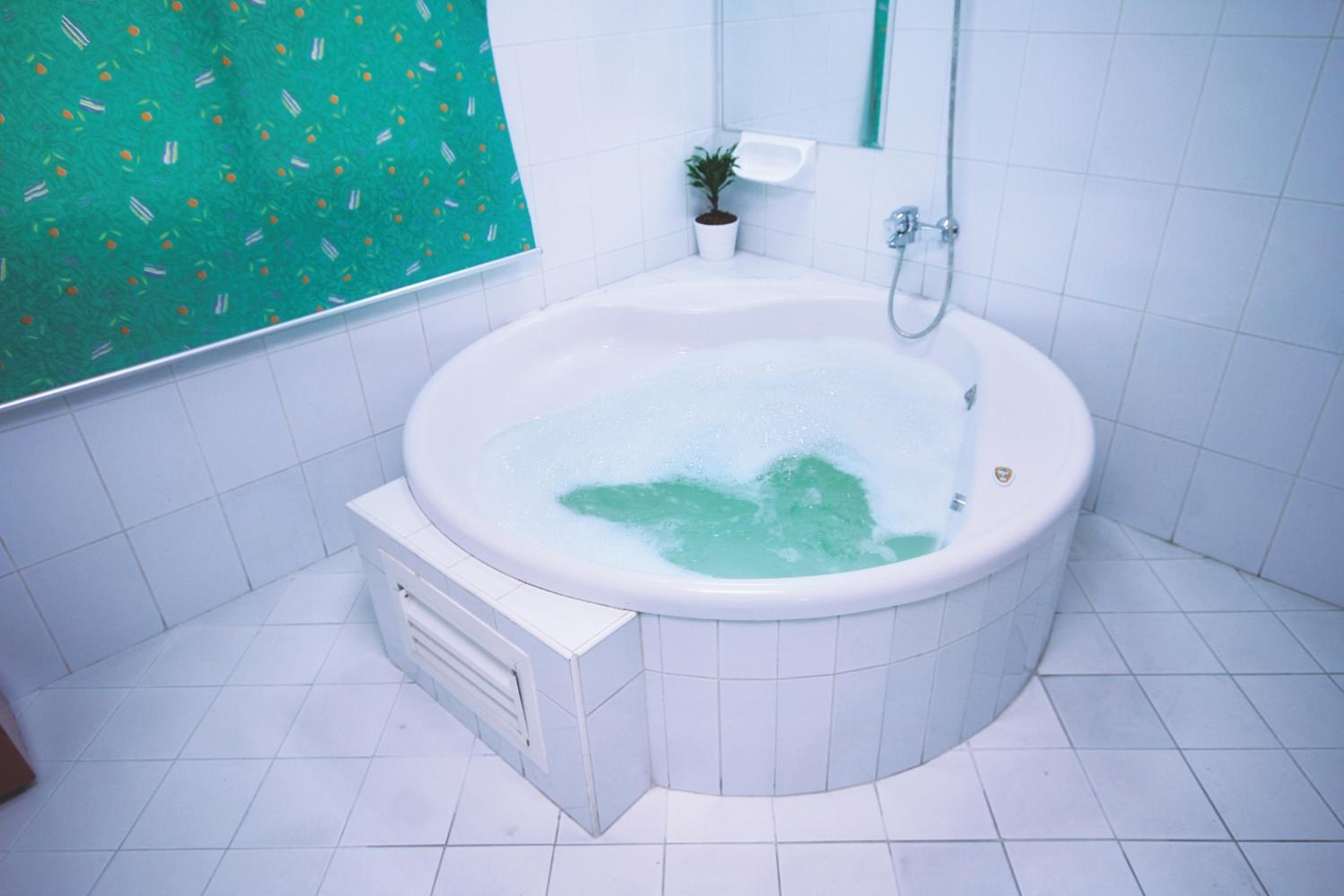 Jacuzzi