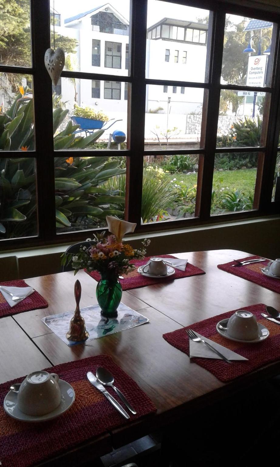 Zoete Inval Travelers Lodge Guesthouse Hermanus