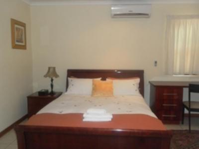 Somona Guest House
