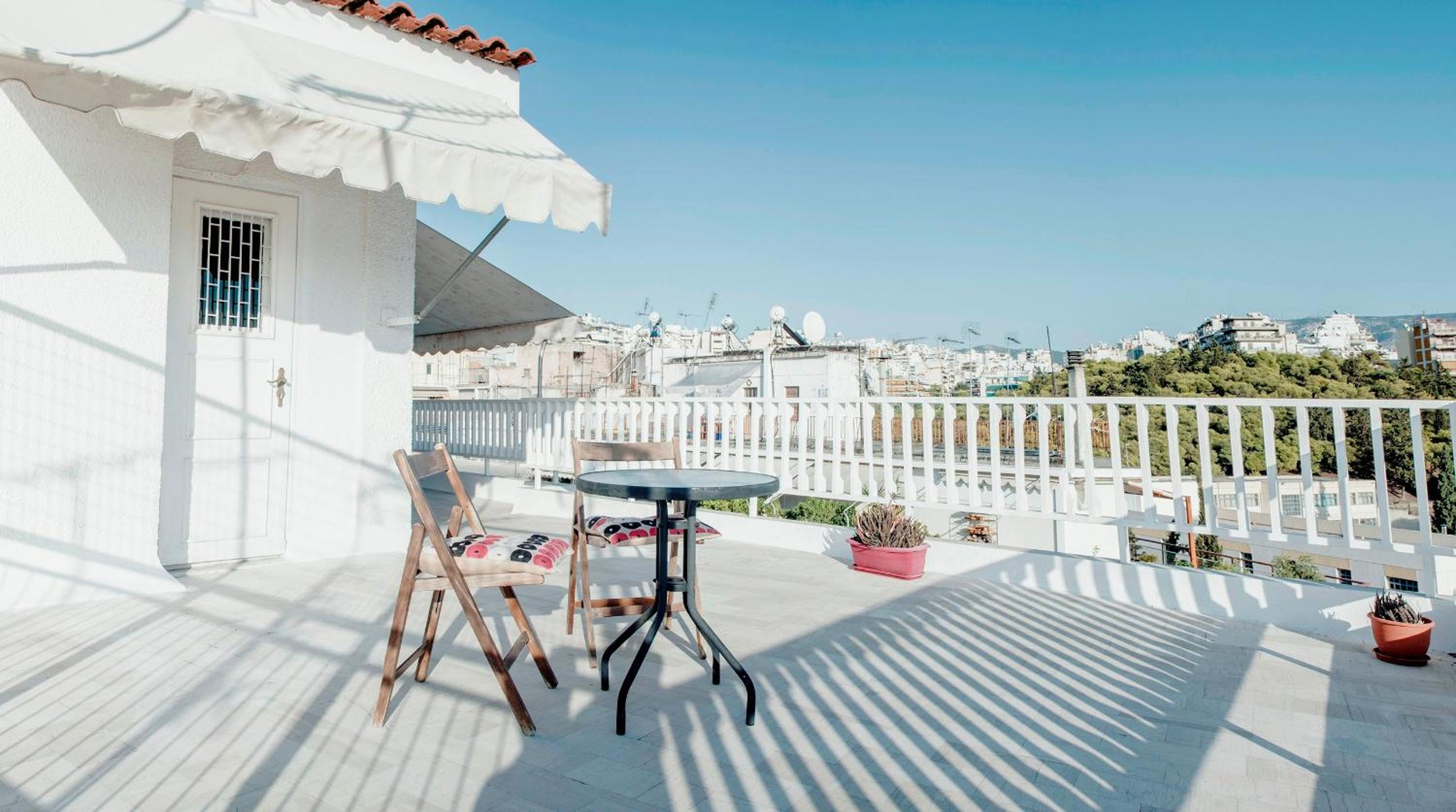 Top floor studio with endless view
