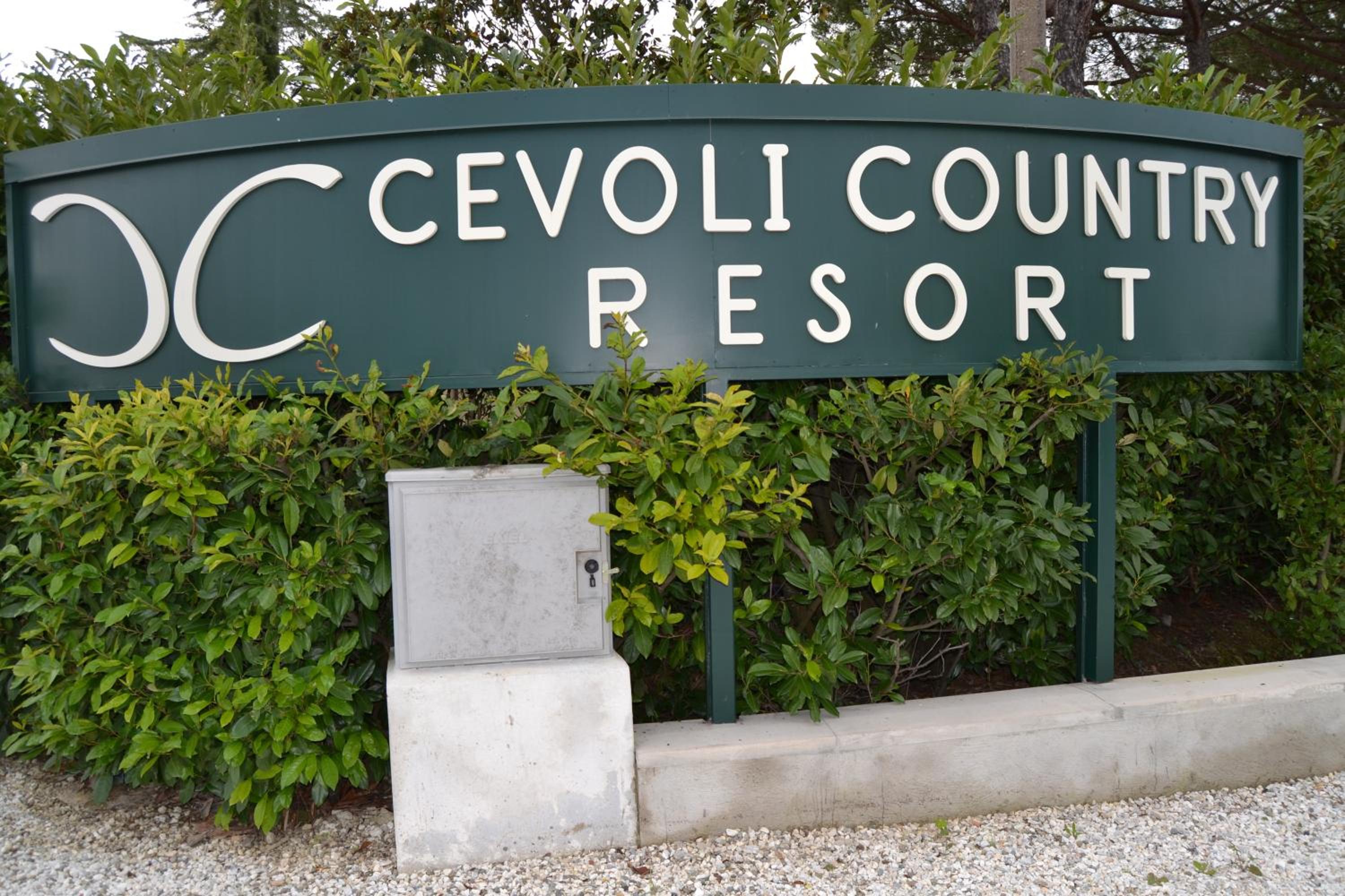 Cevoli Country Resort