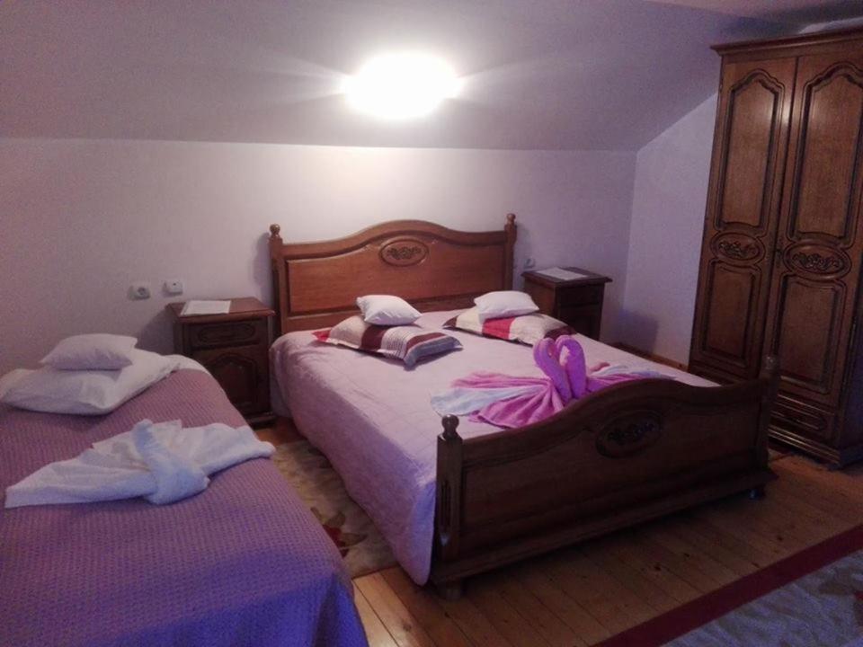 Photo 33