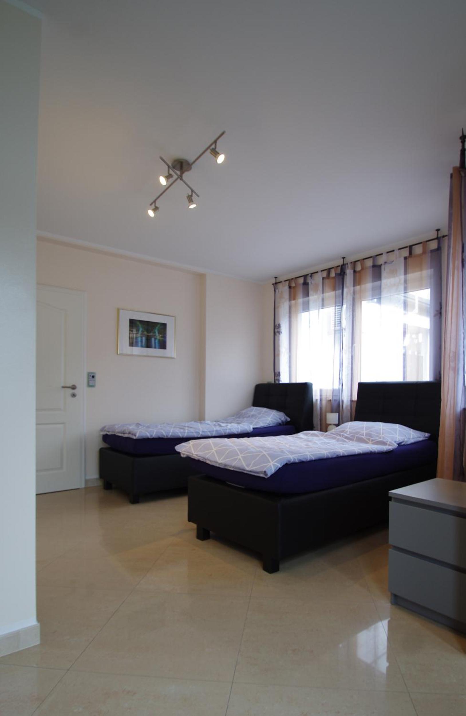 Luxury-Apartment Peter view 3