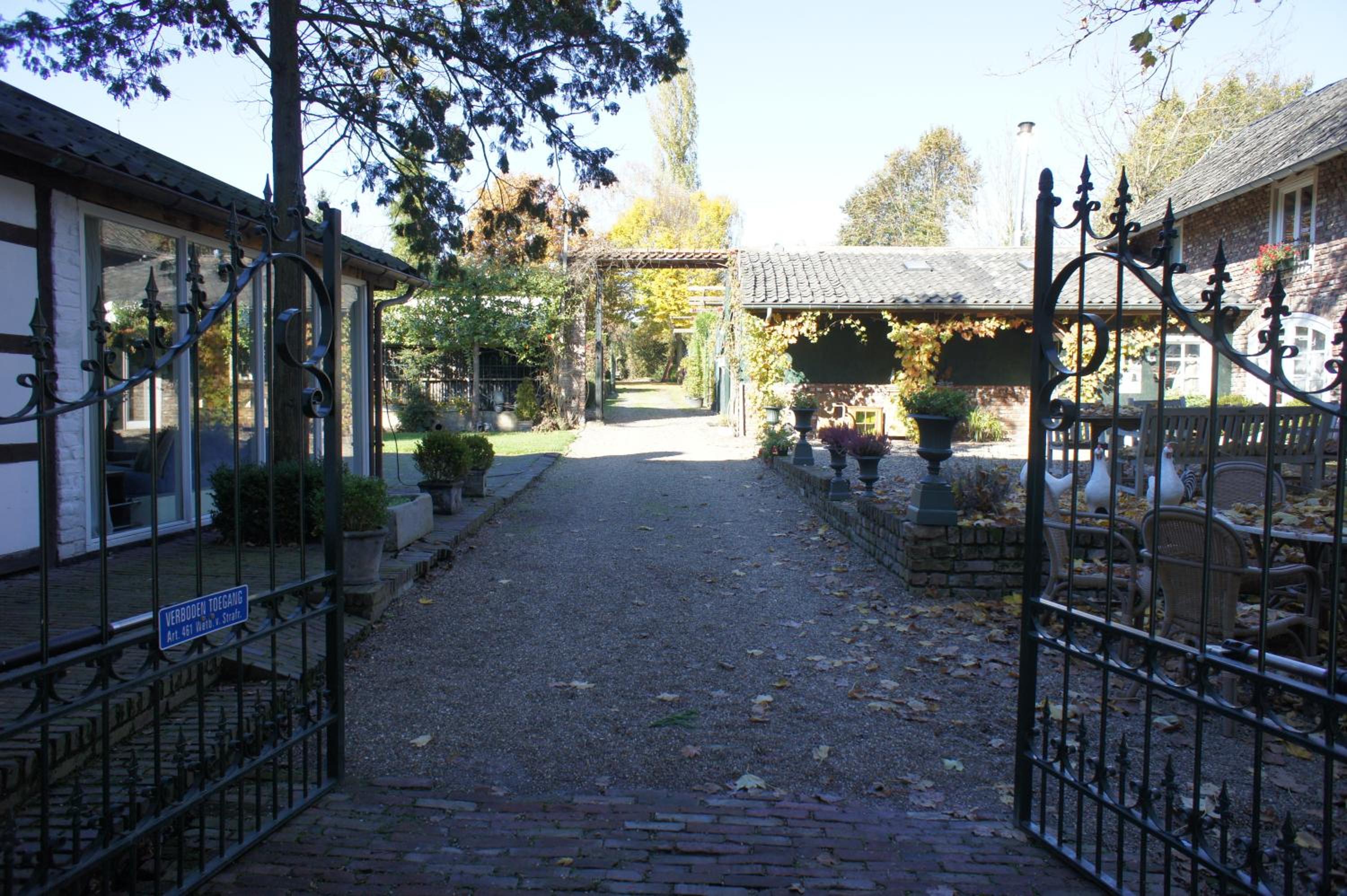 Photo 23
