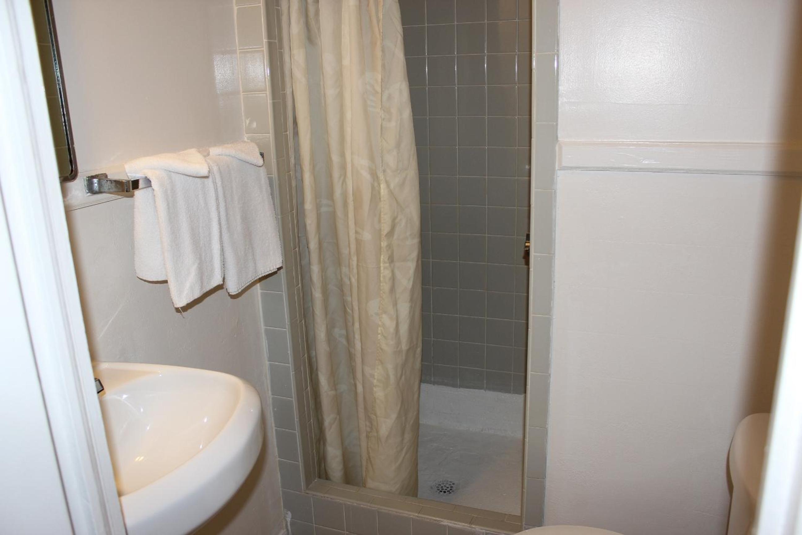 Surf Villa Hotel