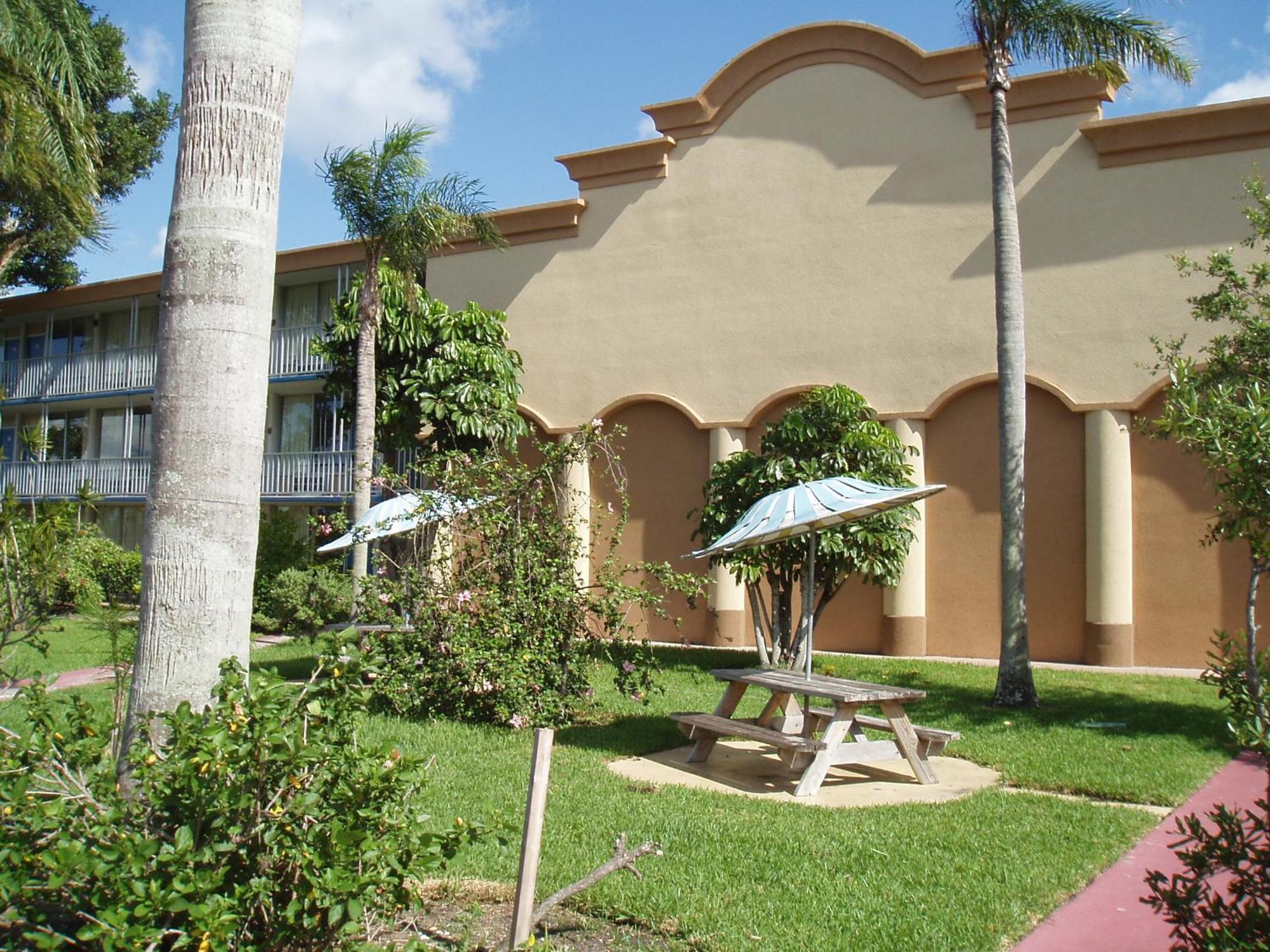 Red Carpet Inn Airport Fort Lauderdale