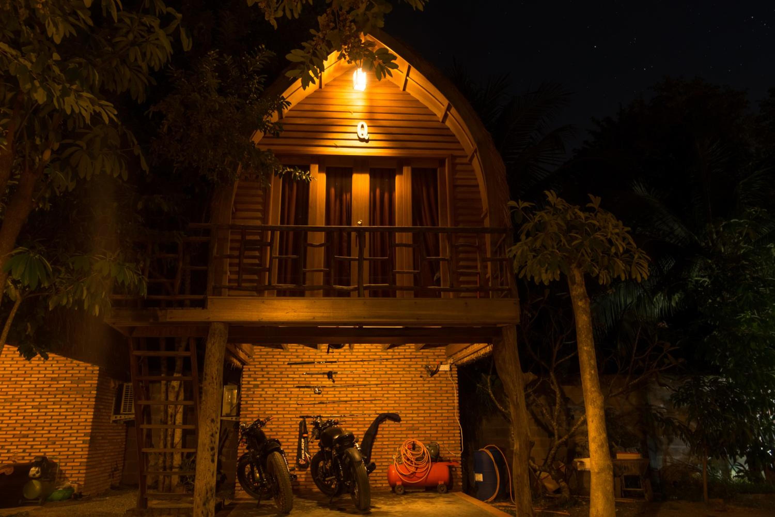 Bamboo Bungalow