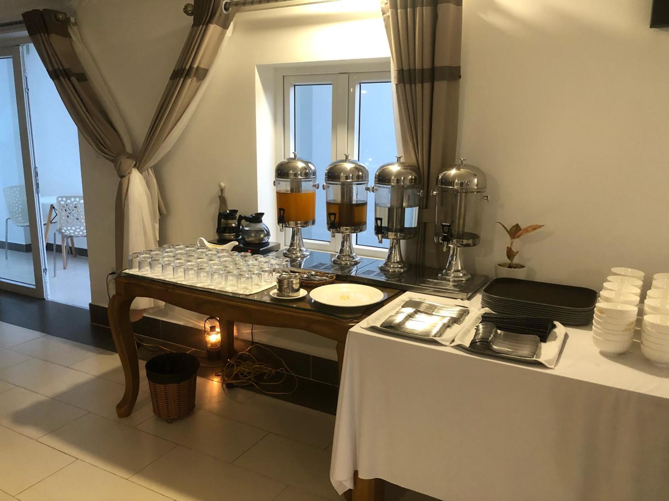 Nice Life Hotel