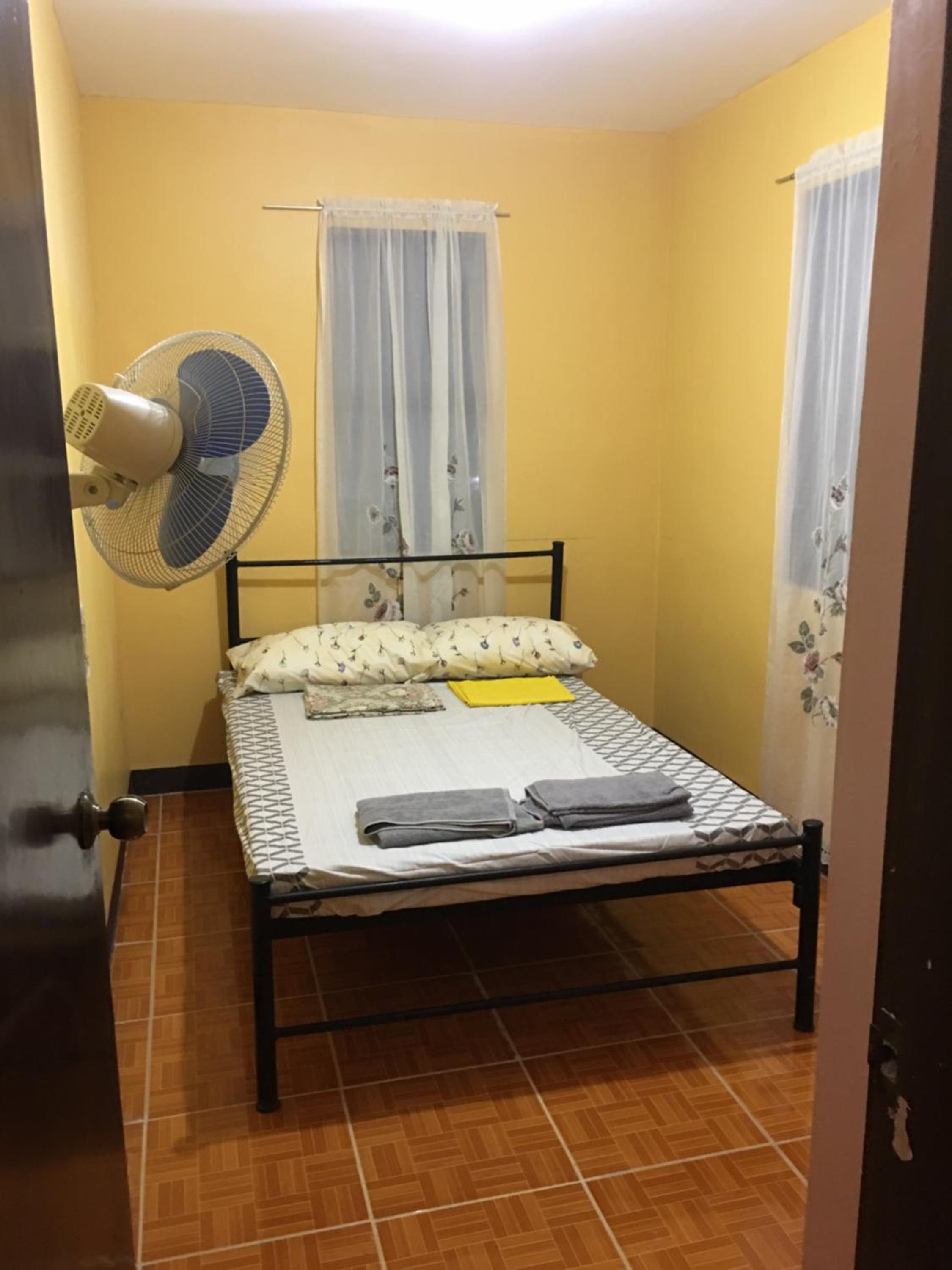 Pines Mansion 2 Homestay Rooms for Rent in Cash with 30 percent Advance Payment to Confirm