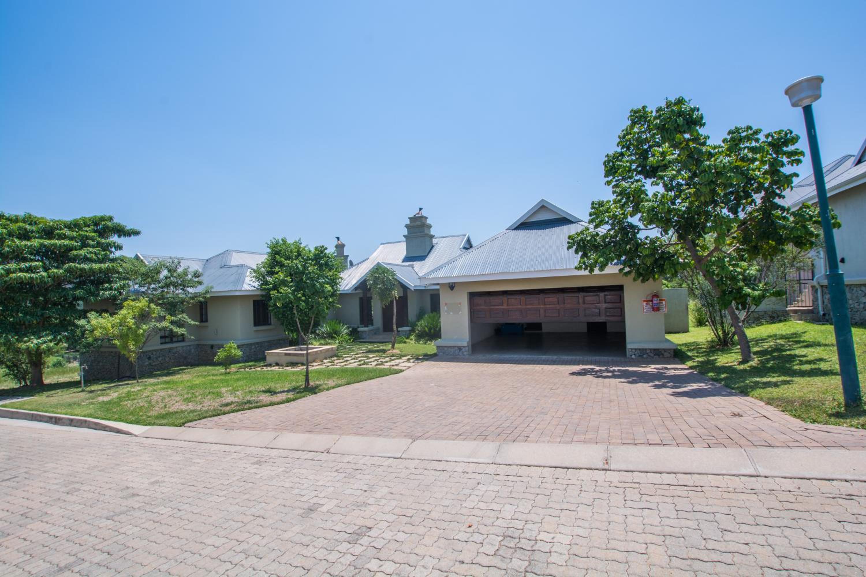 Hazyview Vacations - Hoyohoyo Hazyview View Villas - Property Image 17