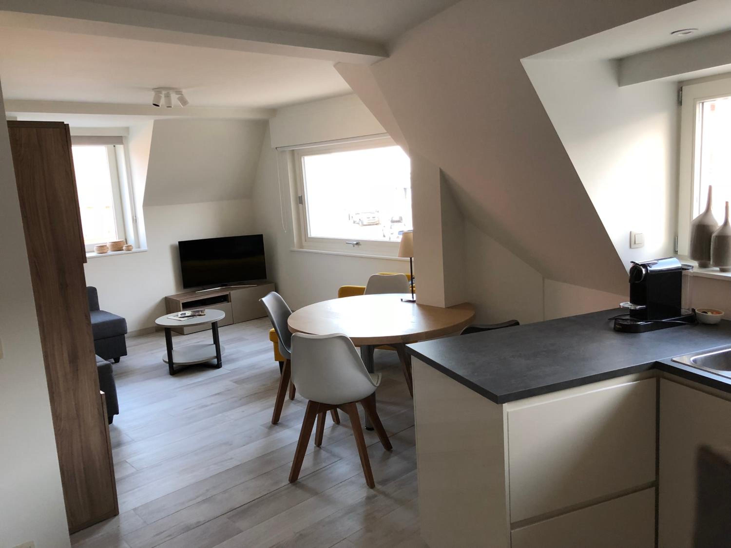 De Haan view 3
