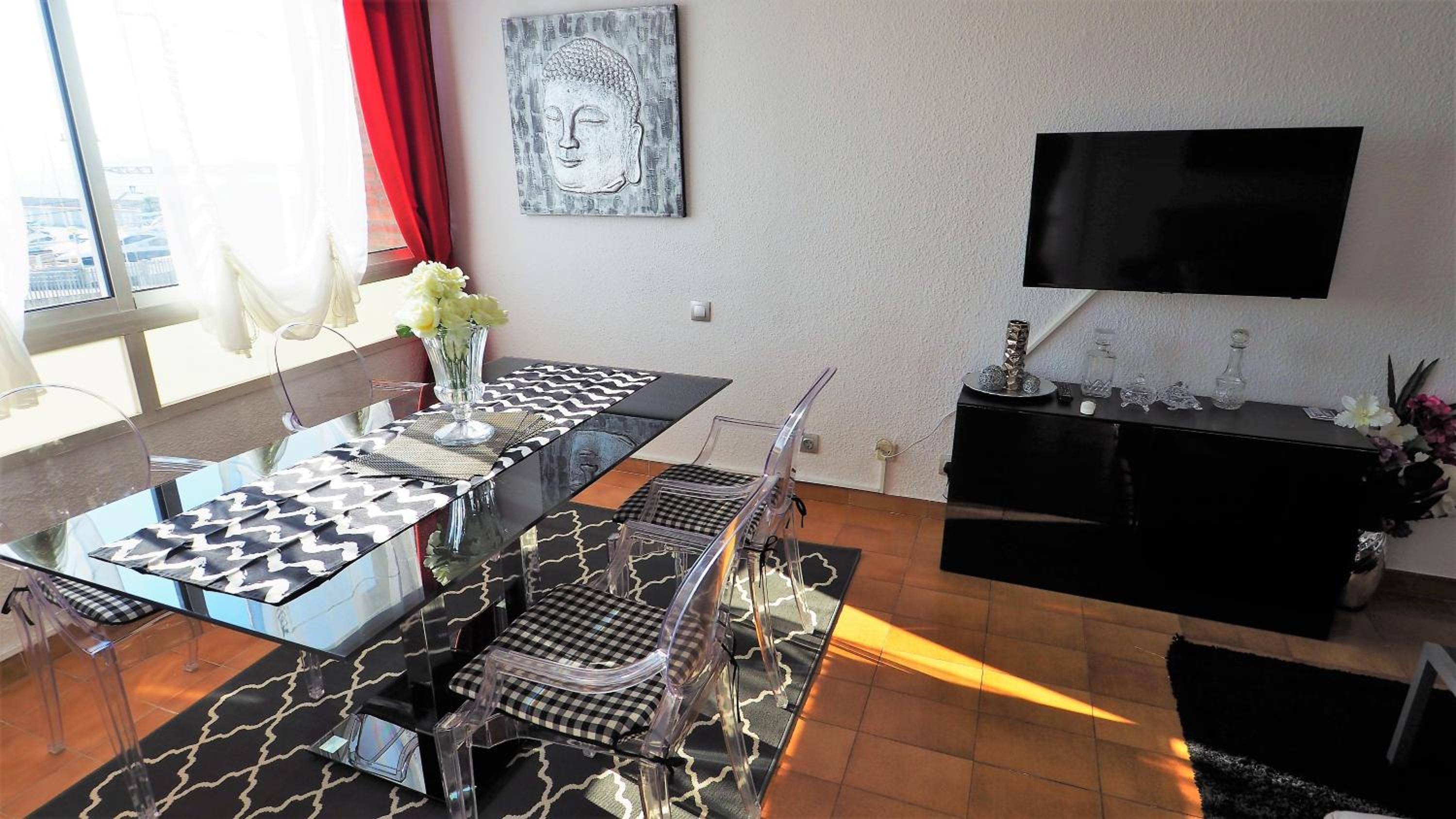 Cristina Port & Beach - Apartment view 5