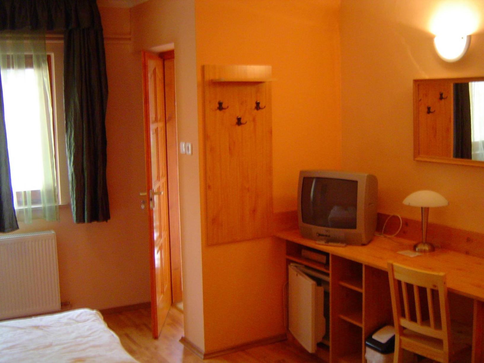 Photo 37