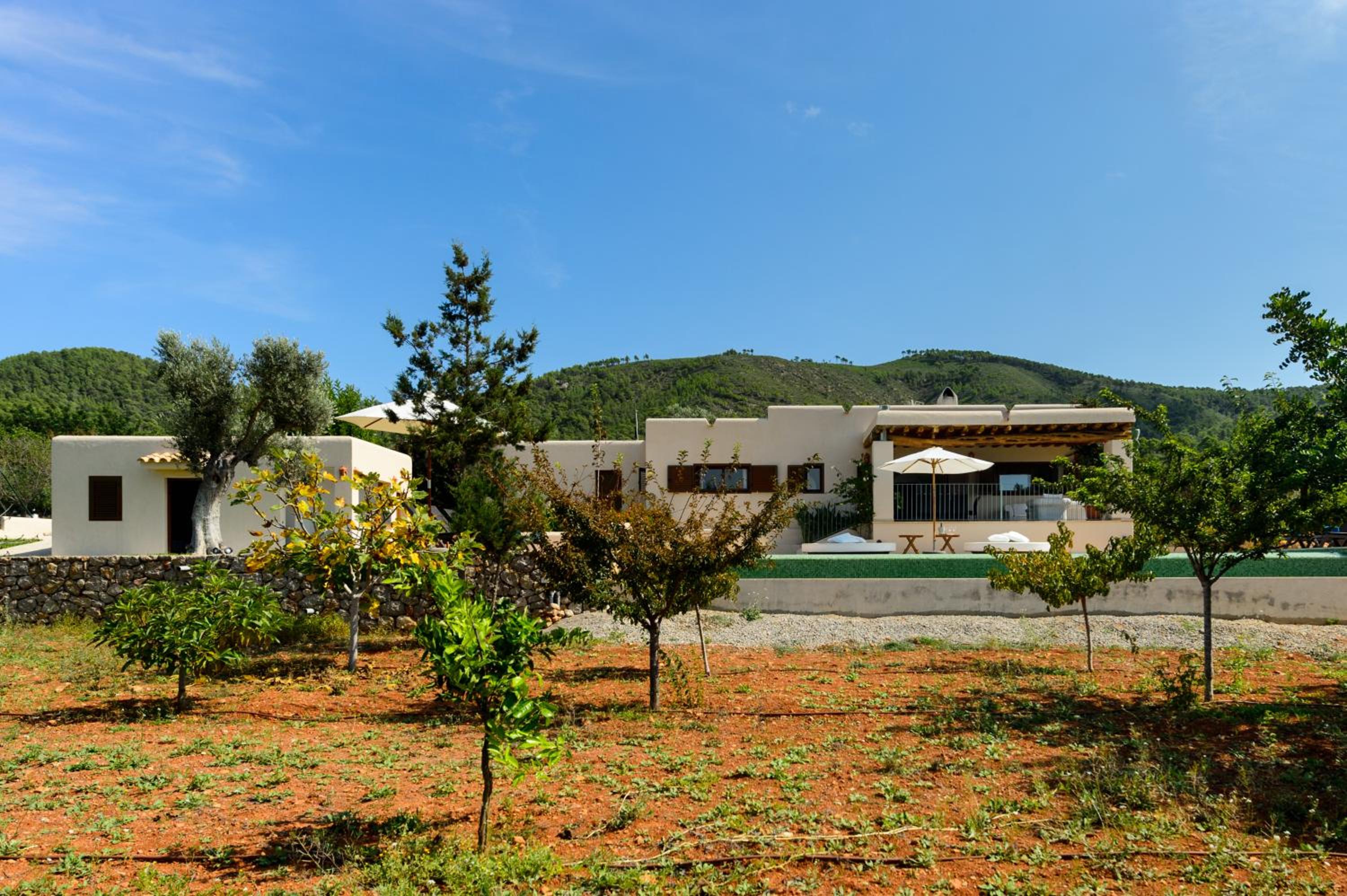 Villa LUNA