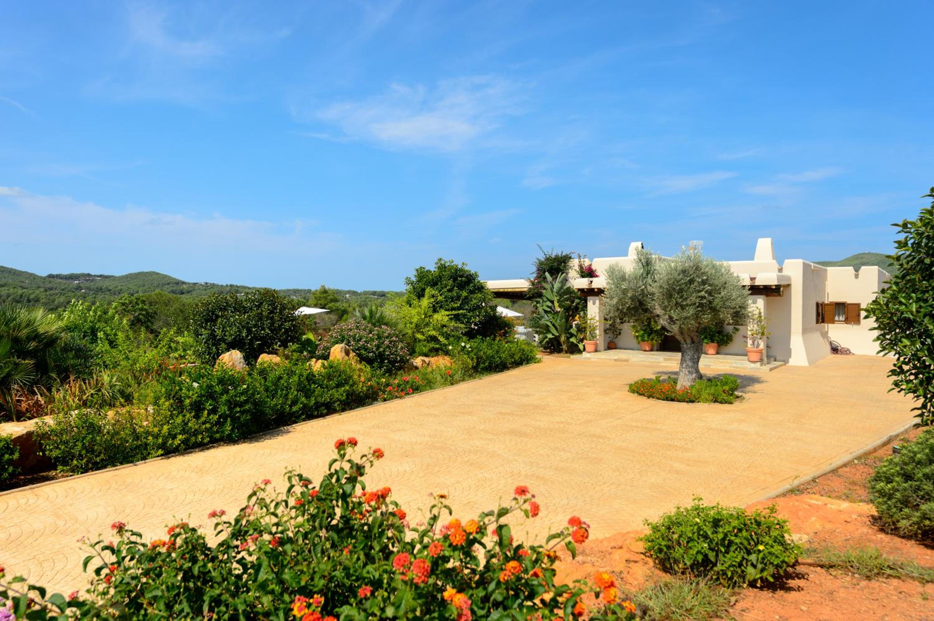 Villa LUNA