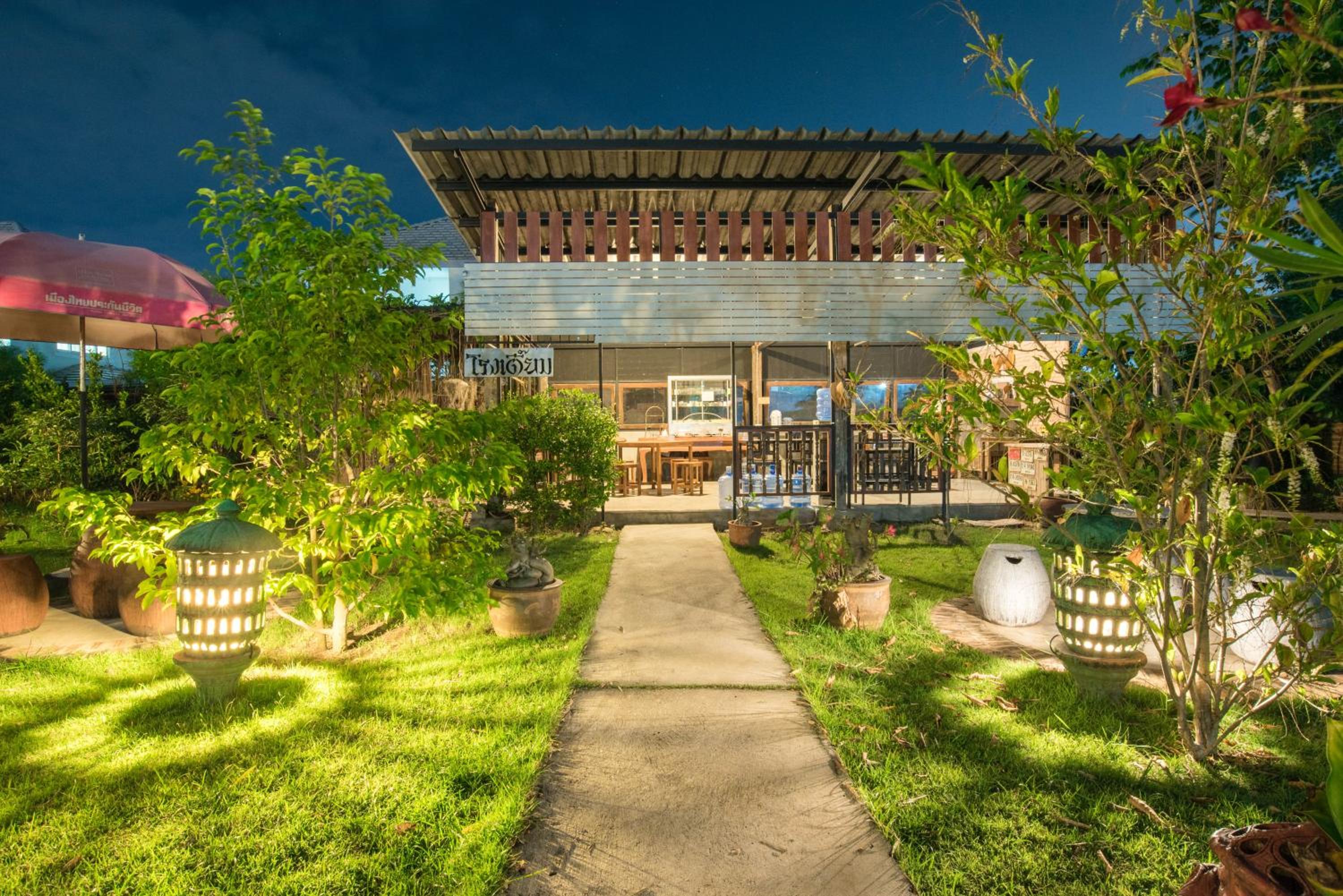 Pak Dee Resort
