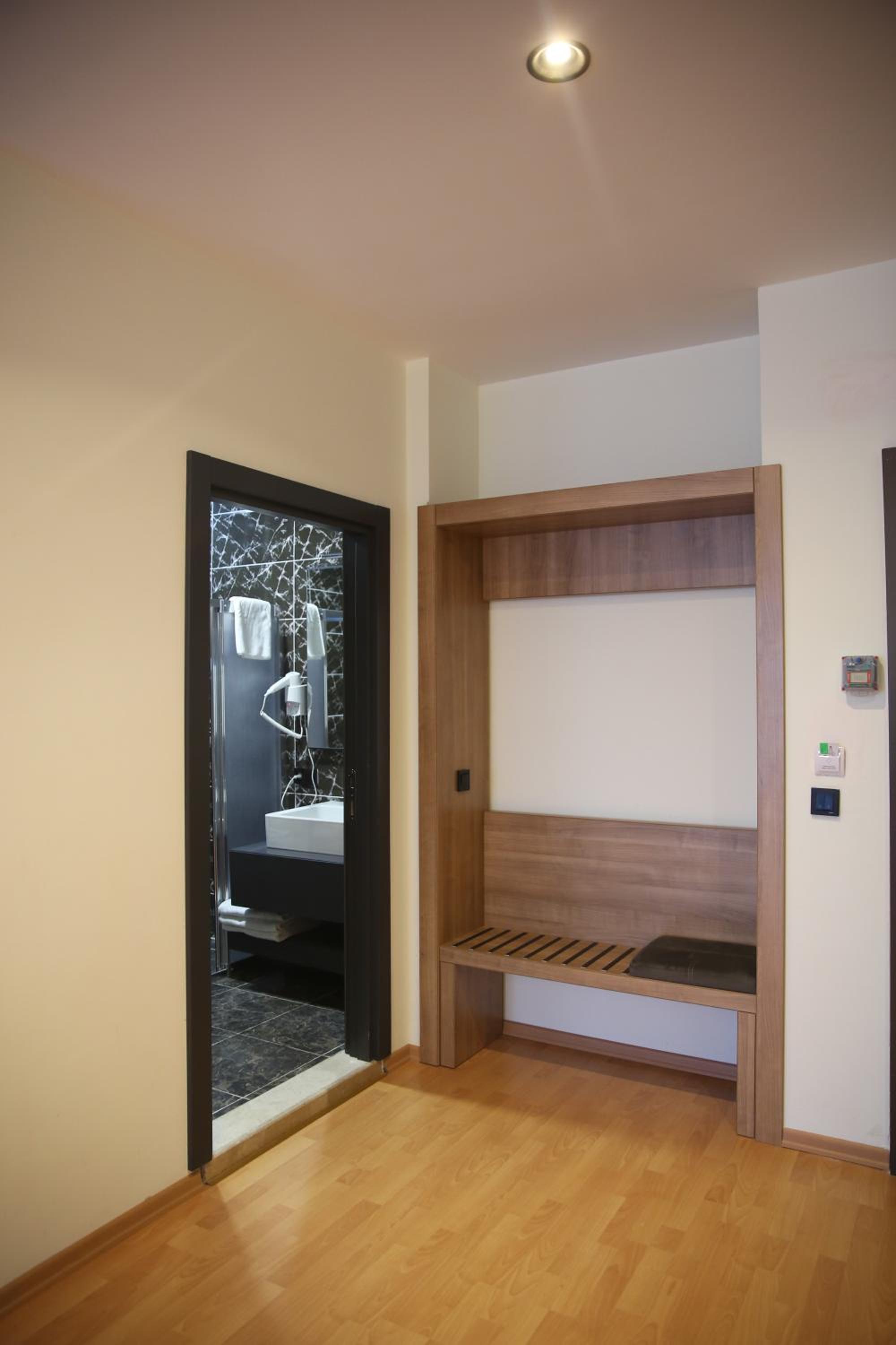 Euphoria Apartments
