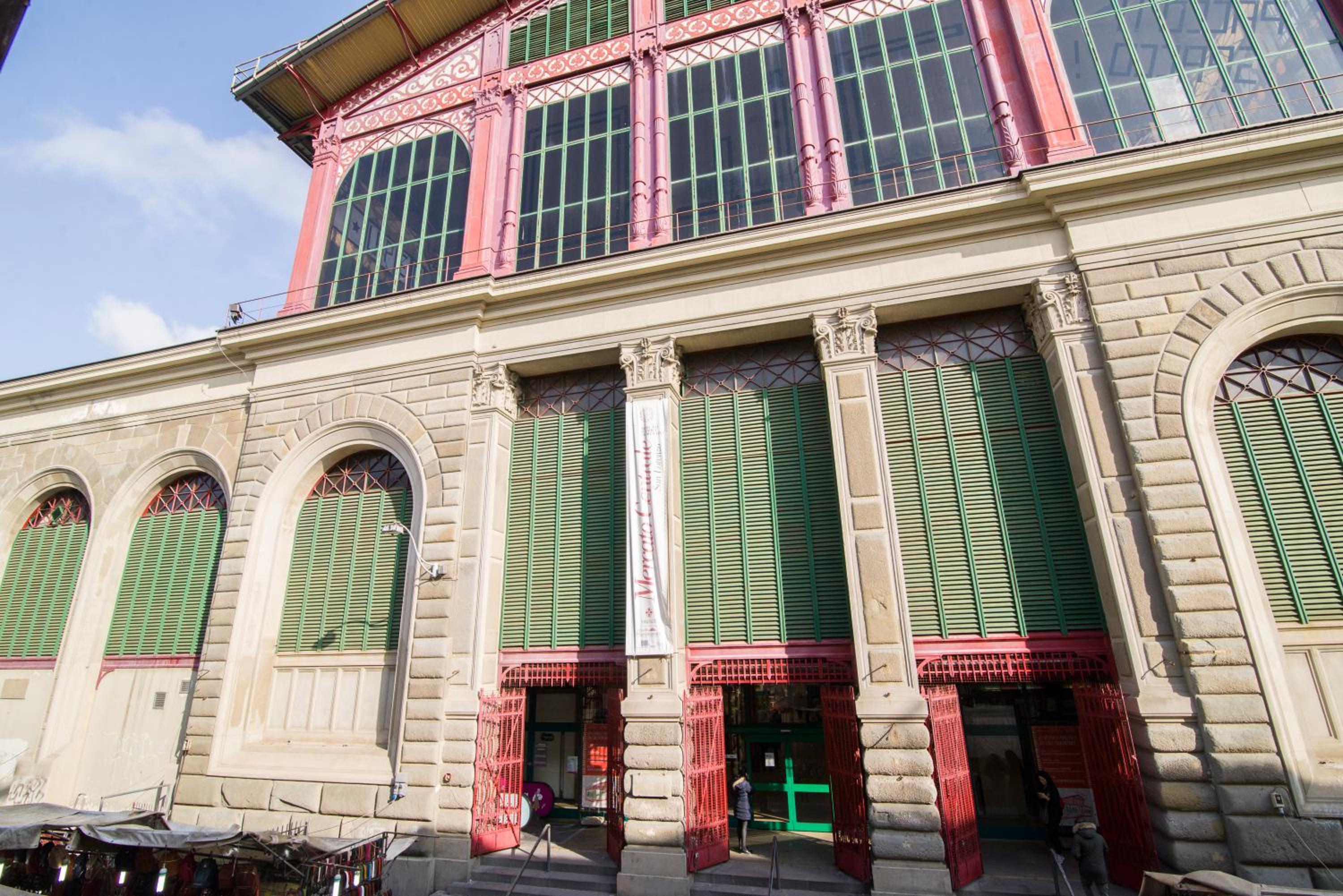 GuestHost - Florence Ariento Romantic Apartment