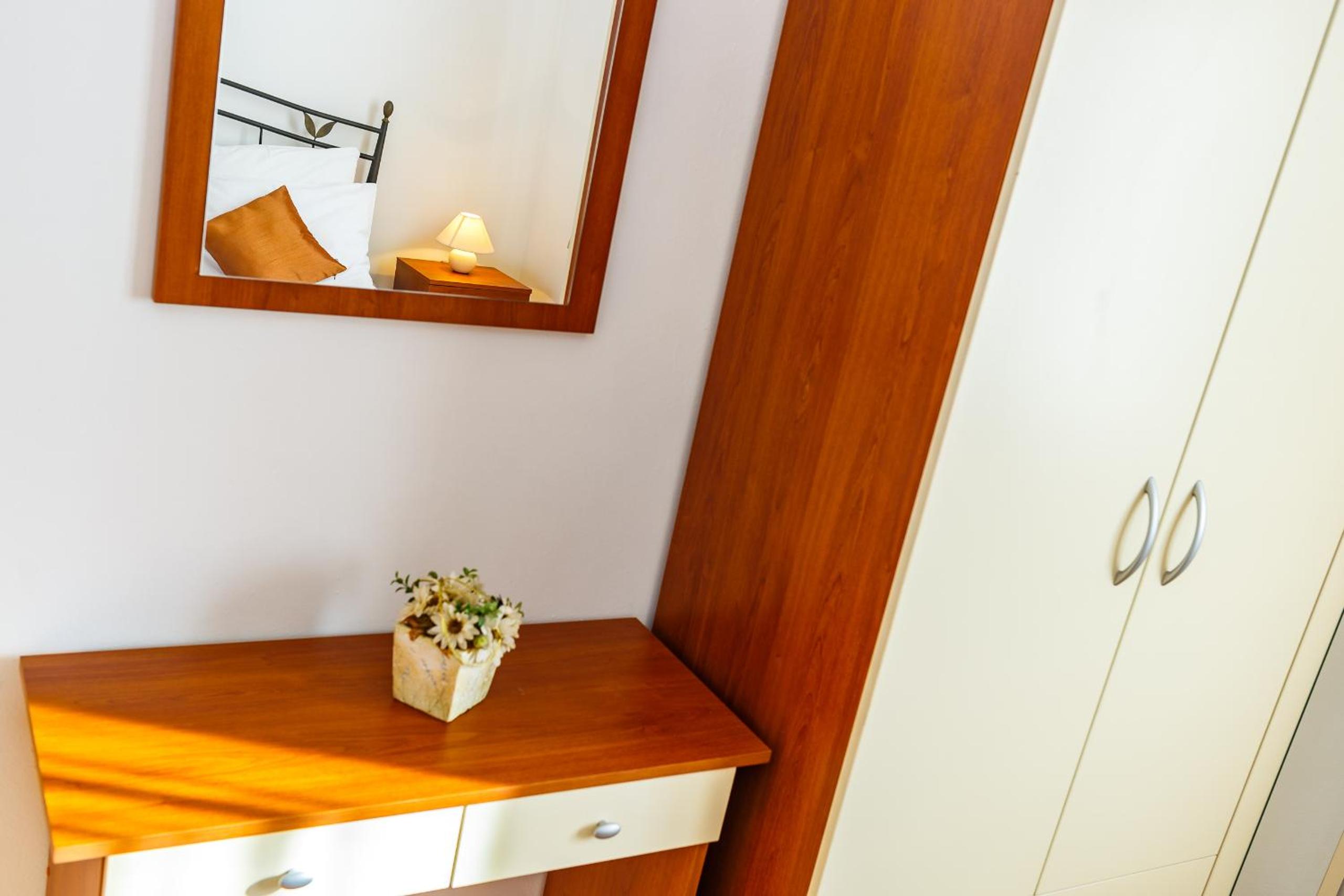 Apartments Iva