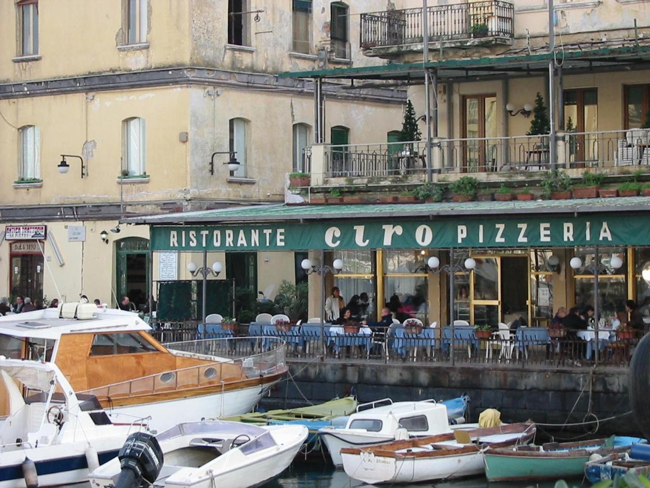 Napoli Lungomare Caracciolo Mon Amour