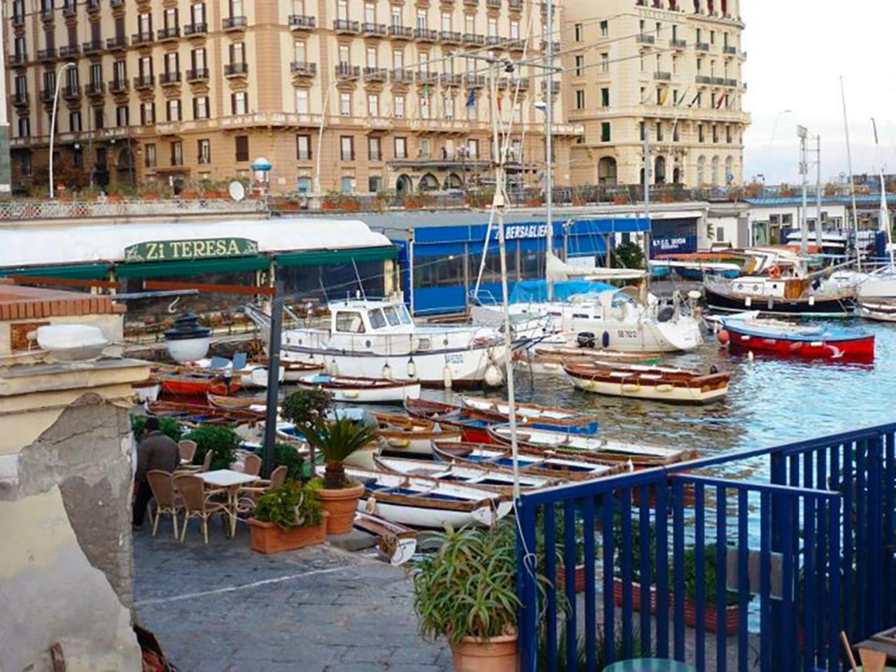 Napoli Lungomare Caracciolo Mon Amour