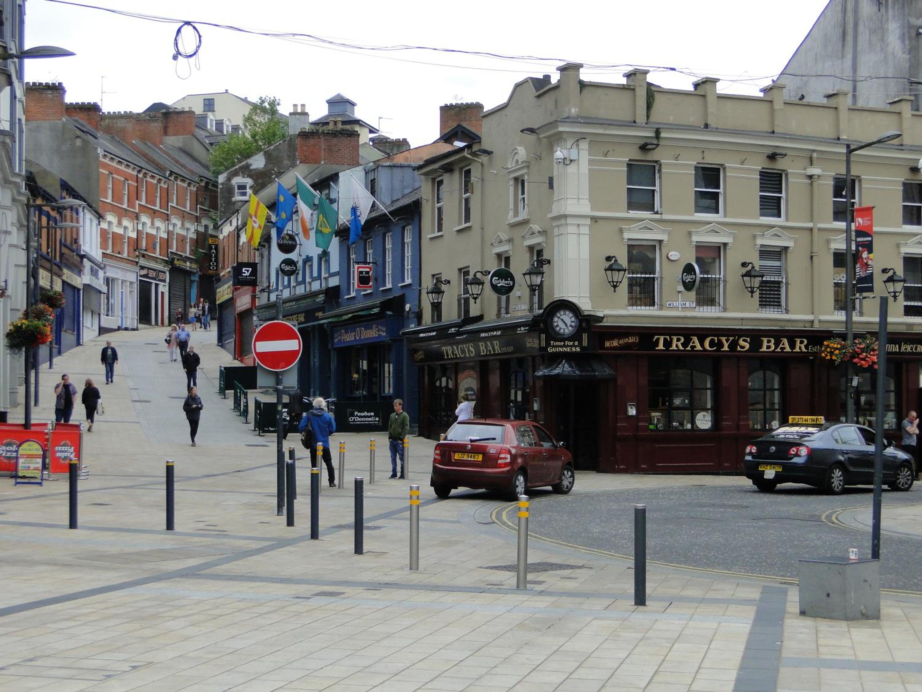 Tri Ard House Derry City Centre town house view 3