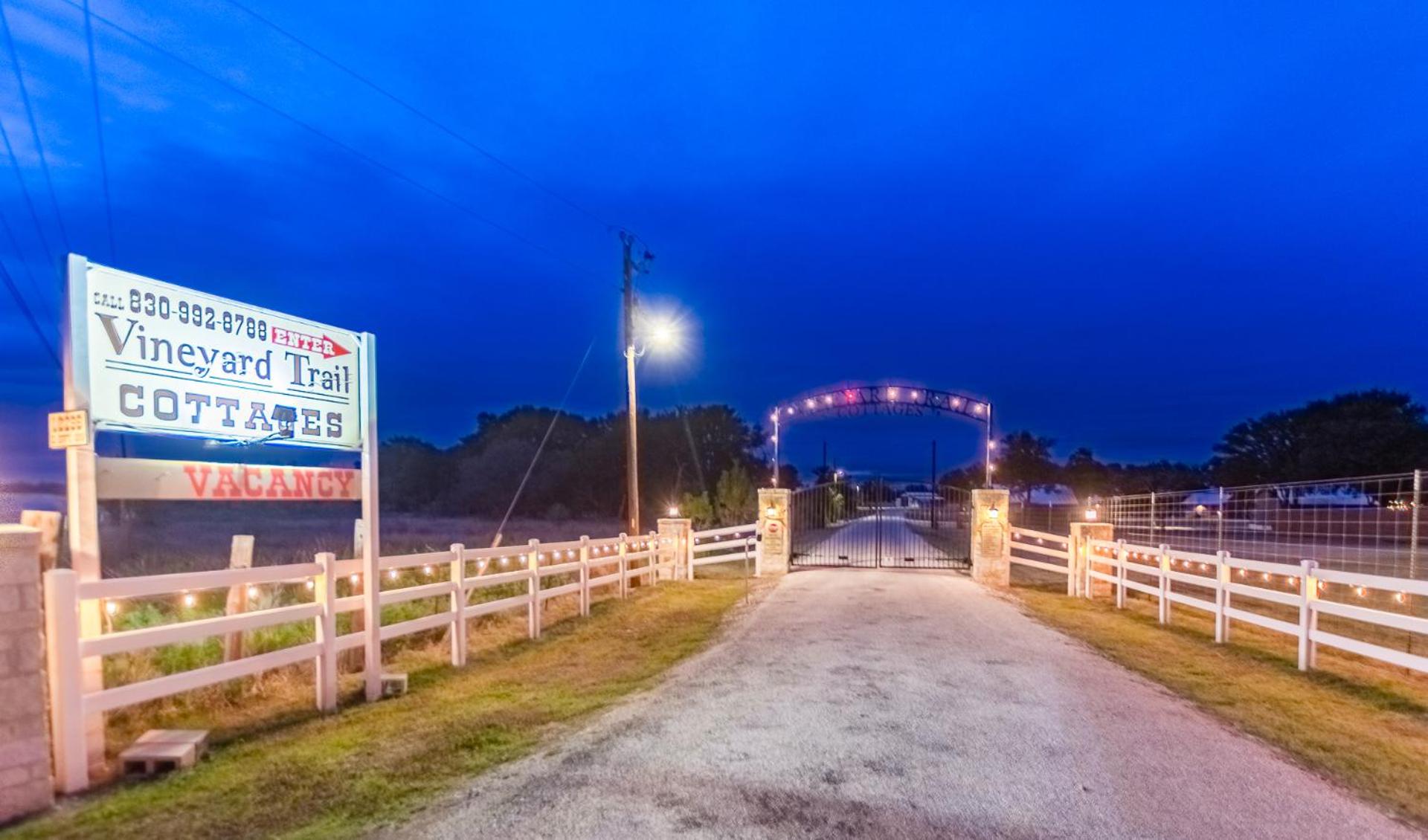 Vineyard Trail Cottages- Adults Only