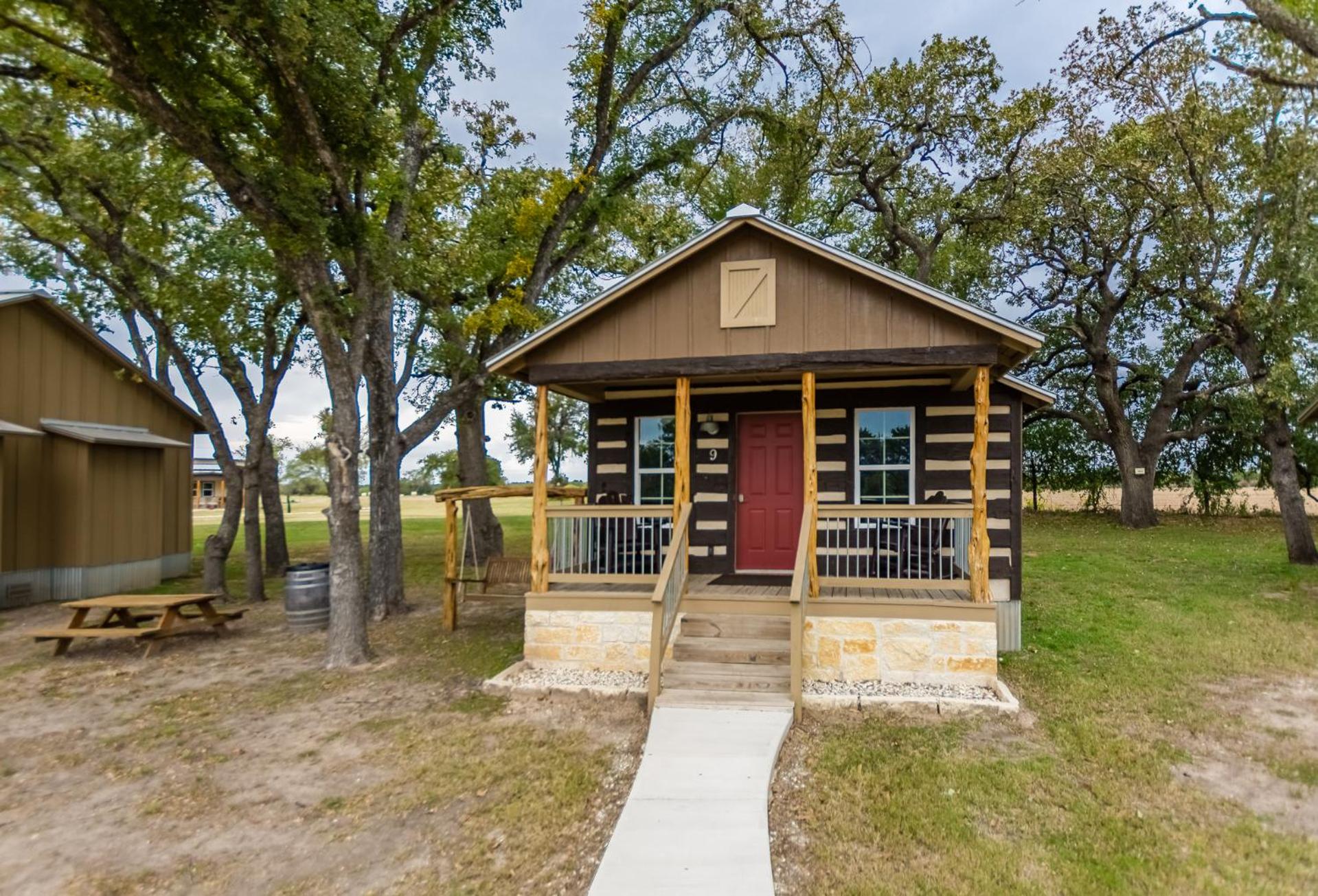 Vineyard Trail Cottages- Adults Only