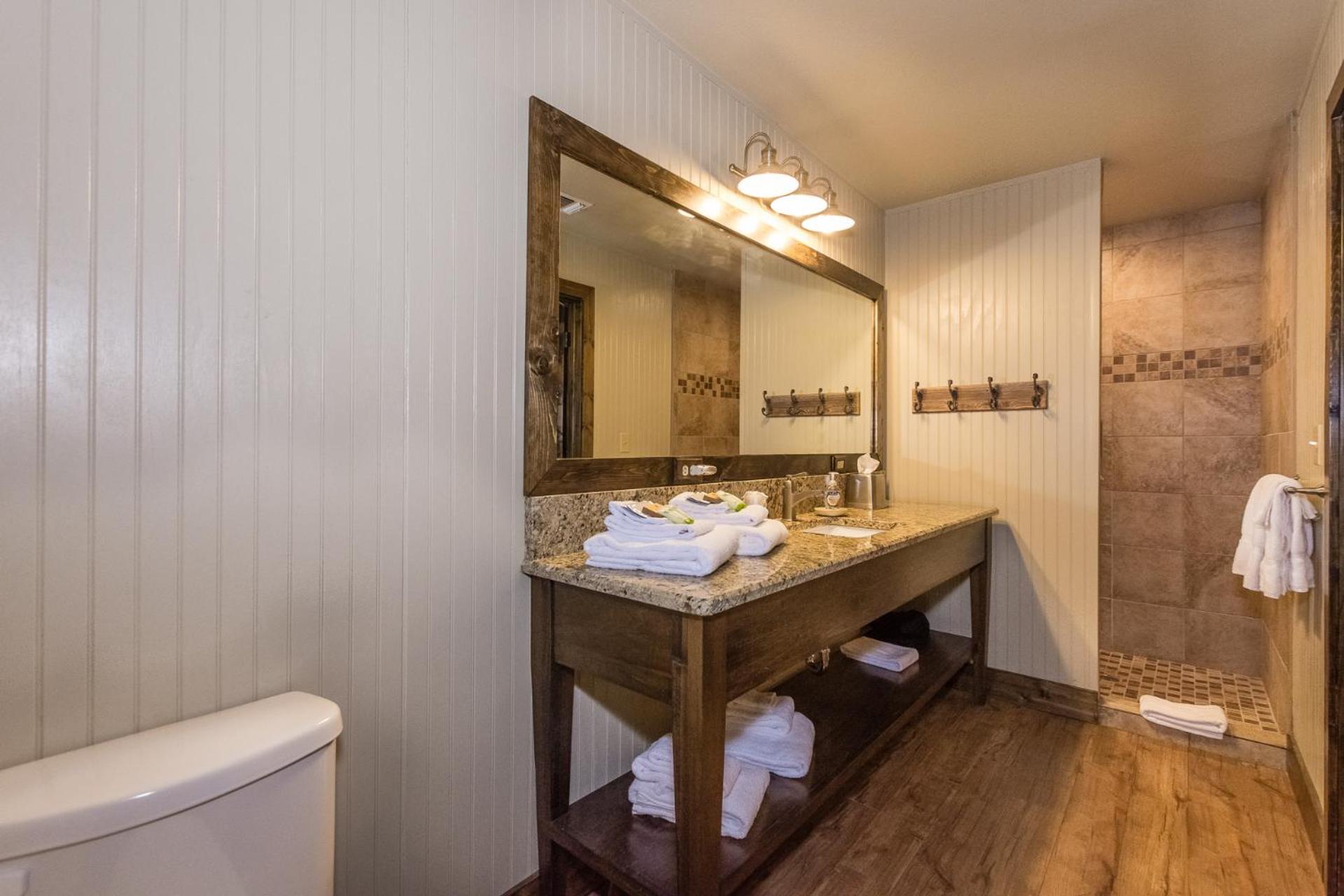 Vineyard Trail Cottages- Adults Only