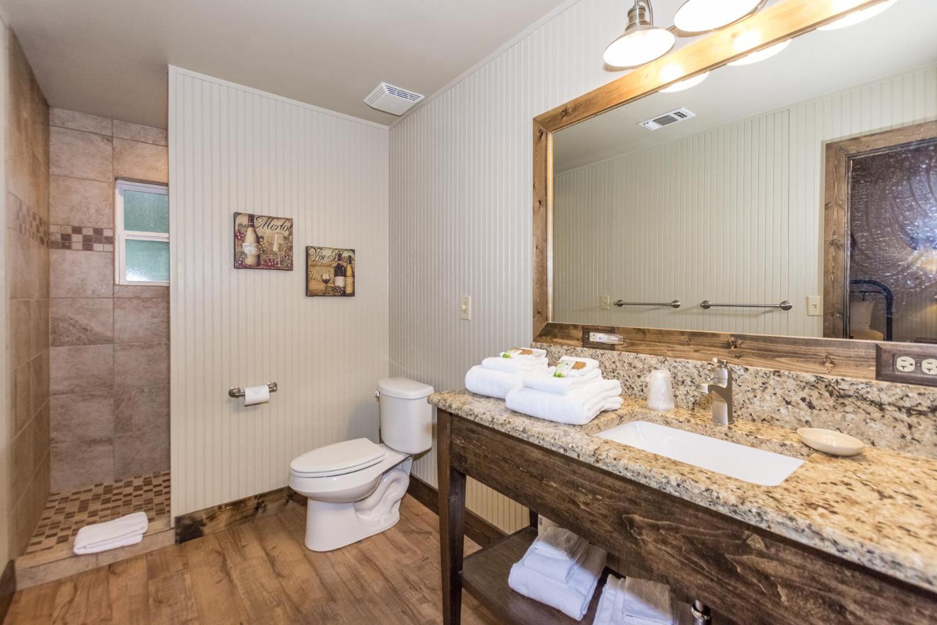 Vineyard Trail Cottages- Adults Only