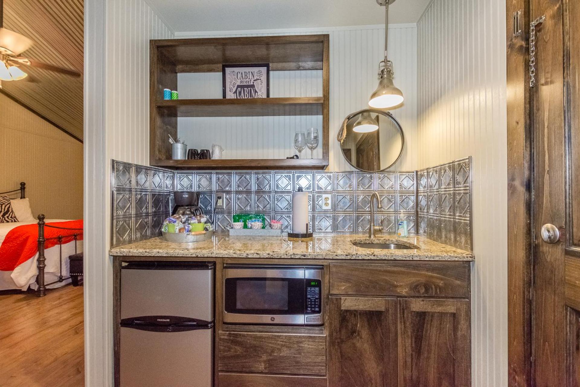 Vineyard Trail Cottages- Adults Only