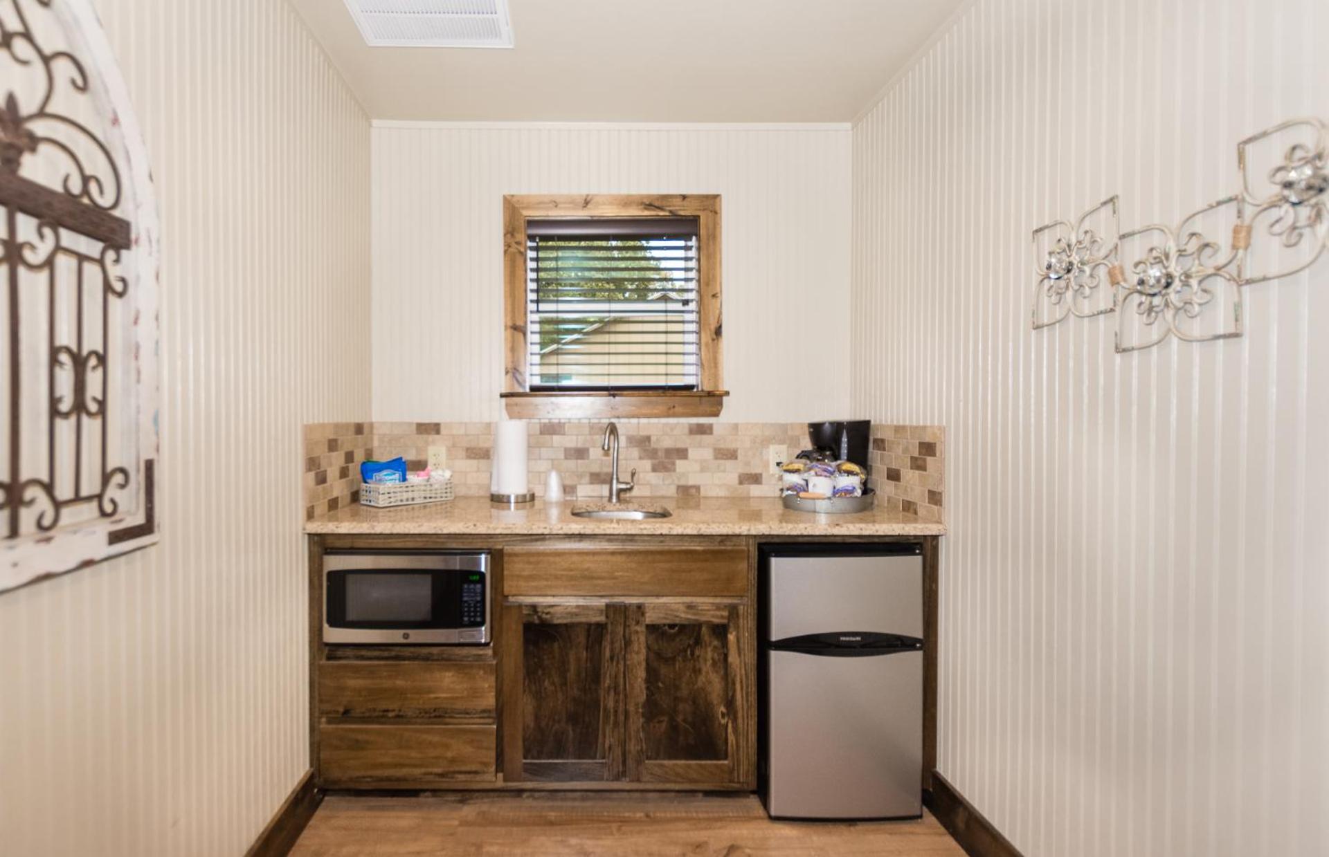Vineyard Trail Cottages- Adults Only