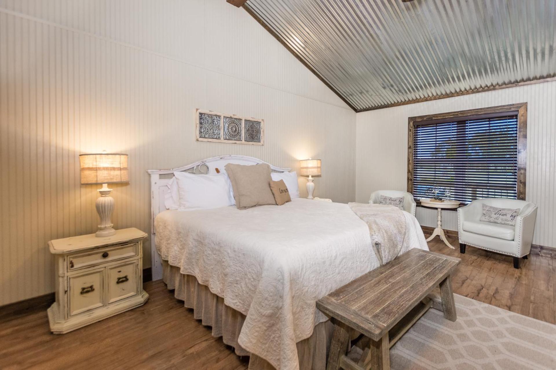 Vineyard Trail Cottages- Adults Only