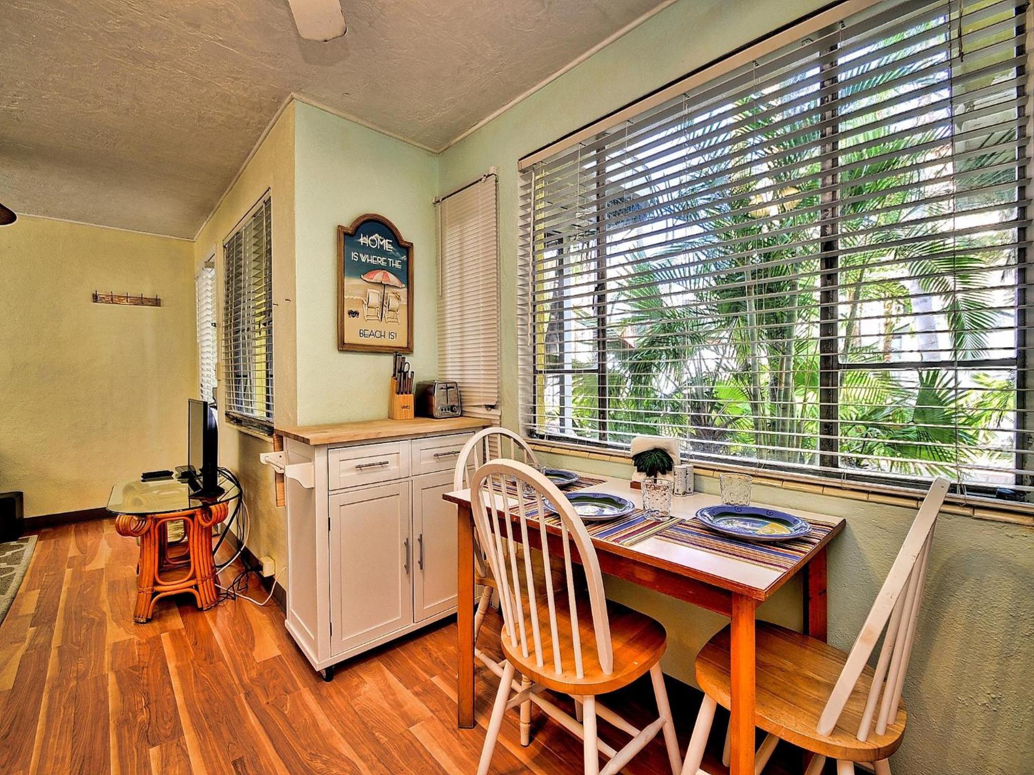 Palm Place 2 - Coconut Palm Beach getaway 623 view 2
