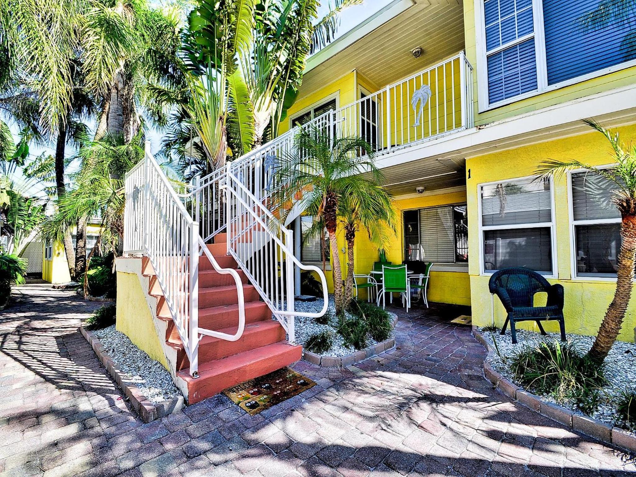 Palm Place 3 - Buccaneer Palm Beach getaway 622 view 4