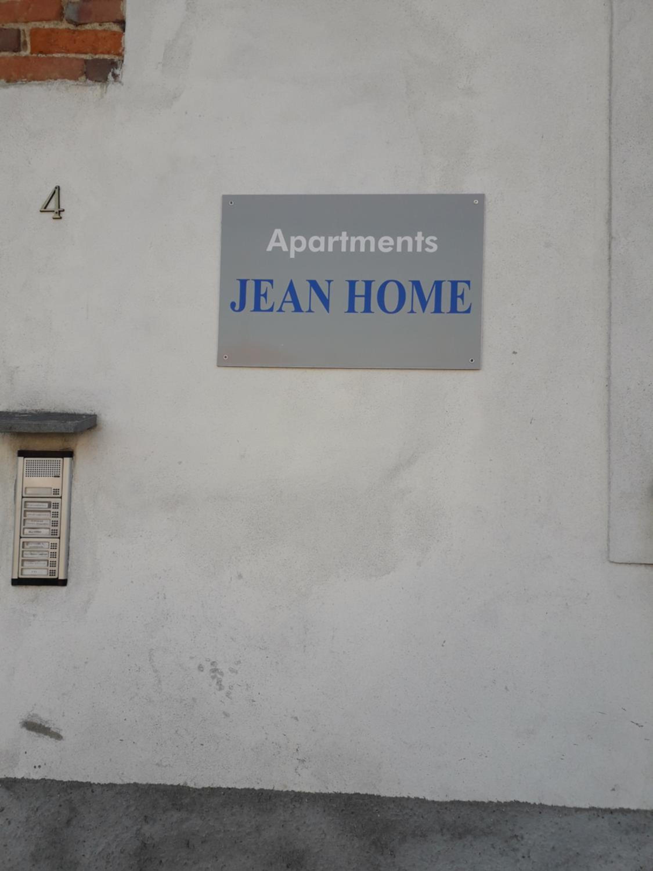 Jean Home view 2