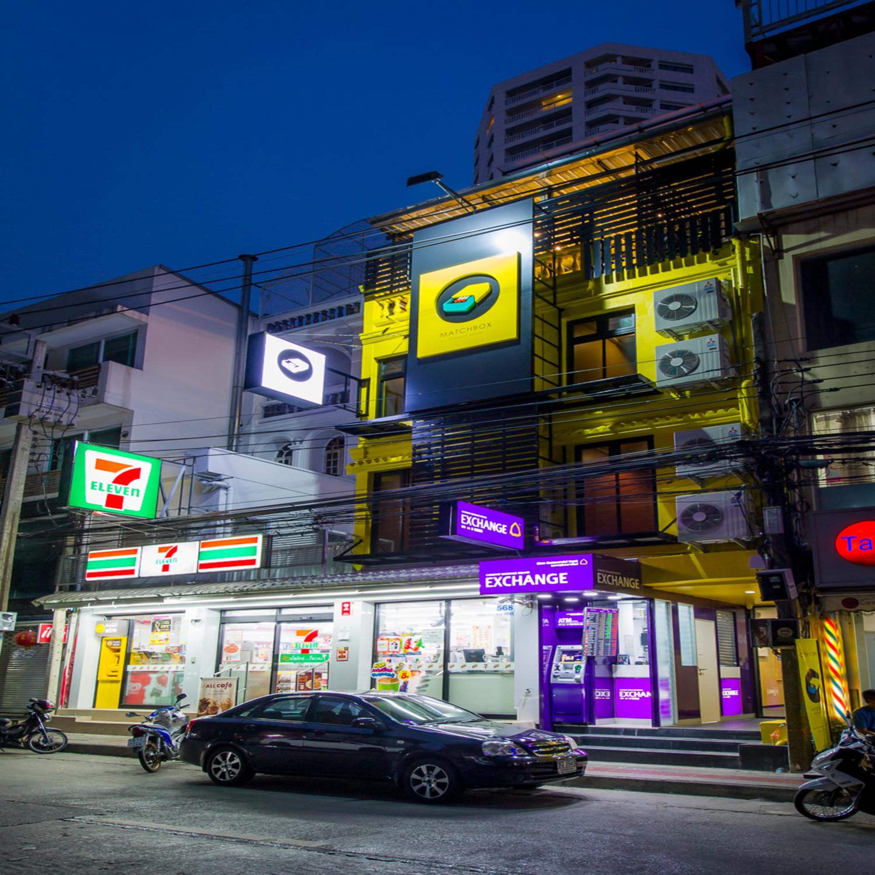Matchbox Bangkok Hostel