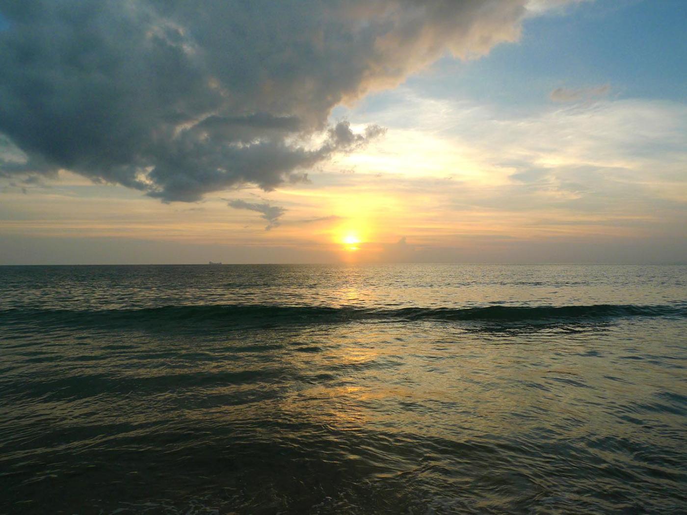 Baan Sri Lanta Sand