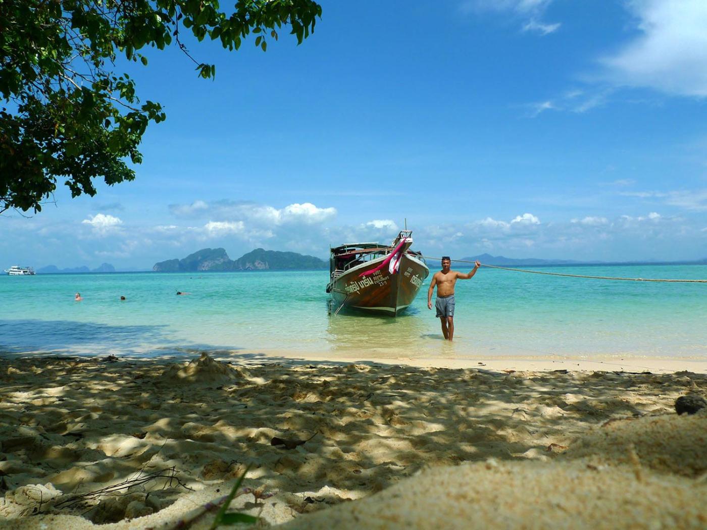 Baan Sri Lanta Sand